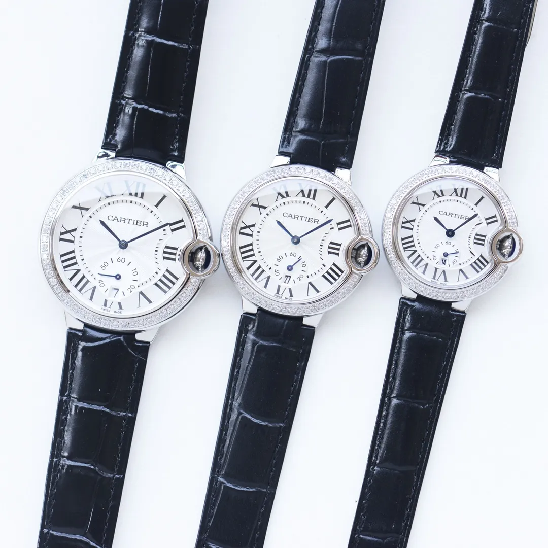 【Customized all-in-one machine】💰1720! Three sizes in one produced by Taiwan factory, size 33mm 36mm 42mmCartier Cartier Blue Balloon Series: The new quartz watch has a two-hand and a half calendar display. The two-hand and a half small seconds dial with calendar function that watch lovers have been waiting for is now on the shelves. Double sapphire glass mirror, 316 stainless steel case, steel blue sword-shaped hands, water drop fisheye effect sapphire mirror 3 o'clock glass opening🈷️Tooth reflection, Italian imported cowhide, 316 original steel belt, size 33mm 36mm42mm (bottom cover coded warranty card and hangtag three codes in one) individually packaged, Xiaohongshu recommends best-selling models, Douyin live broadcast popular models come to Long
