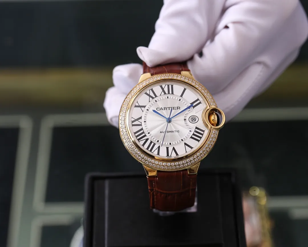 【Foreign trade import】💰2400! Cartier (CARTIER), blue balloon series, fine men's watch, classic, extraordinary charm, full of exquisite details and superb skills, equipped with West Railway 8215 mechanical movement, top 316L stainless steel case, imported calfskin strap, mineral super mirror, size 43*12, noble model, gentleman style, symbol of status, show your unique taste! Welcome to reprint!