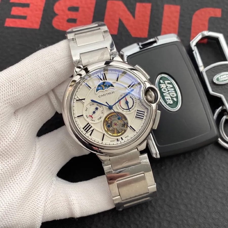 [High-end import]💰1200 Cartier🔥Best design🔥Exclusive debut🔥 [Type]: Fine men's watch [Strap]: Genuine leather strap [Movement]: High-end fully automatic mechanical movement [Mirror]: Mineral-strengthened glass (higher definition) Elegant taste Vast atmosphere Ingenuity A treasure for the wrist Size: 43mm in diameter and 12mm thick Hot sale on the market! Welcome to reprint!