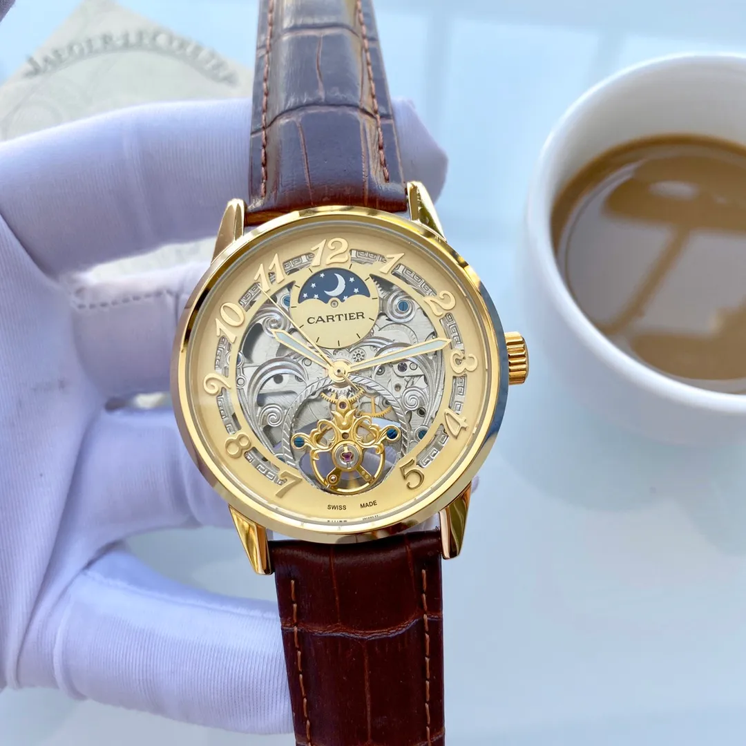 【Foreign Trade Import】💰1440! Cartier - [Rose] [Rose] Exclusive initiative - New face - Ultra-clear mirror - Hollow design, ⚠🎉Brand: Cartier (a noble and wise work) [Special design] 🔥Type: Exquisite men's watch (more excellent) 🔥Strap: genuine cowhide strap (more durable) 🔥Movement: super top mechanical movement (more stable) Perpetual permanent 🔥Material: Mineral super strong mirror (more wear-resistant) Smart style, strong sense of thickness, special design, return with great reputation Size: 42mm in diameter, 12mm thick, smart launch! Welcome to reprint!