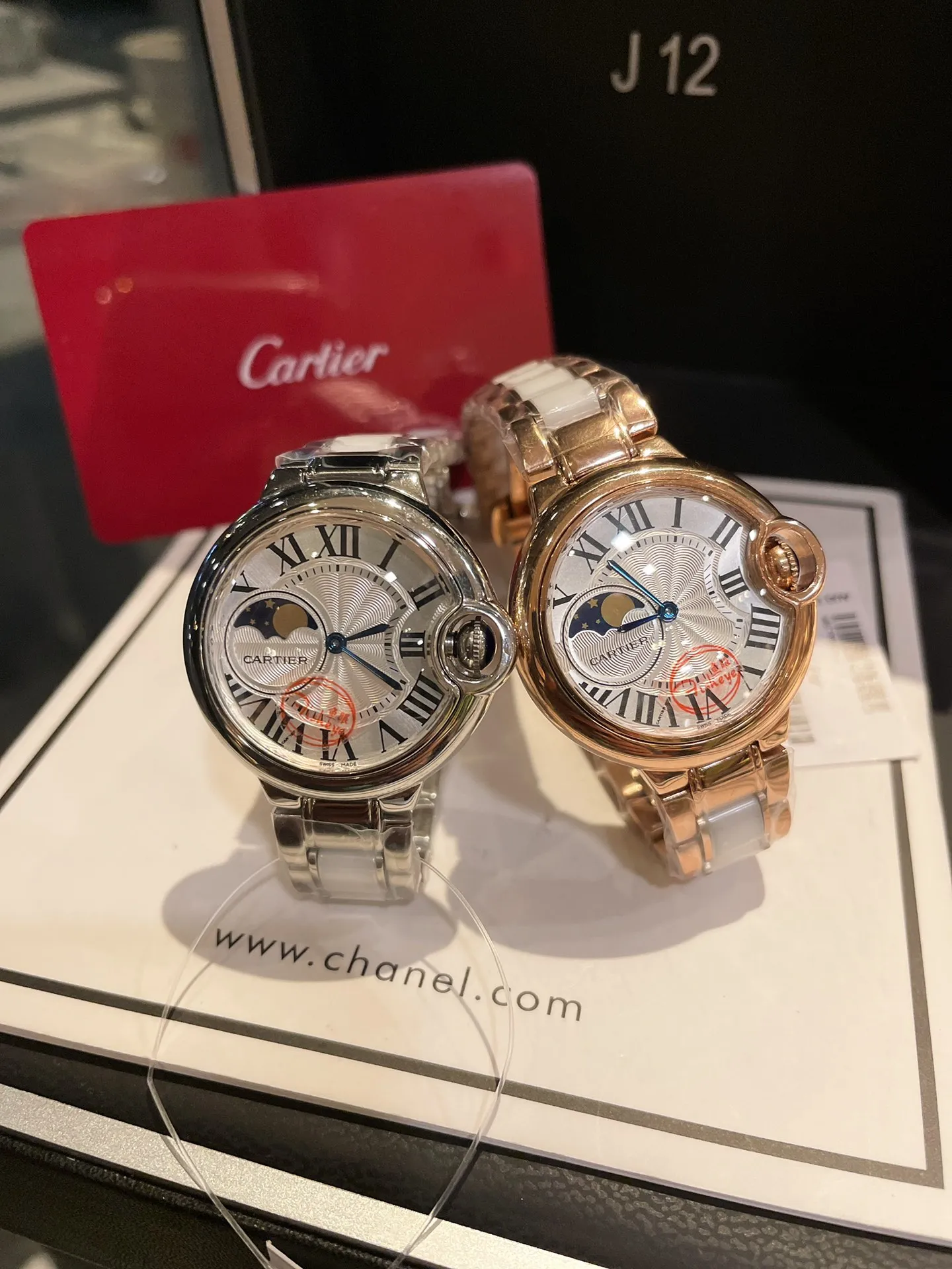 【High-end replica】💰1160! The new fashionable quartz women's model [Cartier] is carefully designed ❤️ versatile and durable to look at 💞 comfortable to wear 💗 popular basket balloon, the aperture has a glossy feel, and the diamond ring has a jewelry feel. It adopts imported quartz movement and is matched with the most fashionable steel band between ceramics. It is gorgeous and unique but not complicated. The whole watch is elegant and harmonious. The dial is retro and has an aristocratic temperament. ❣️ Size 33mm*9mm
