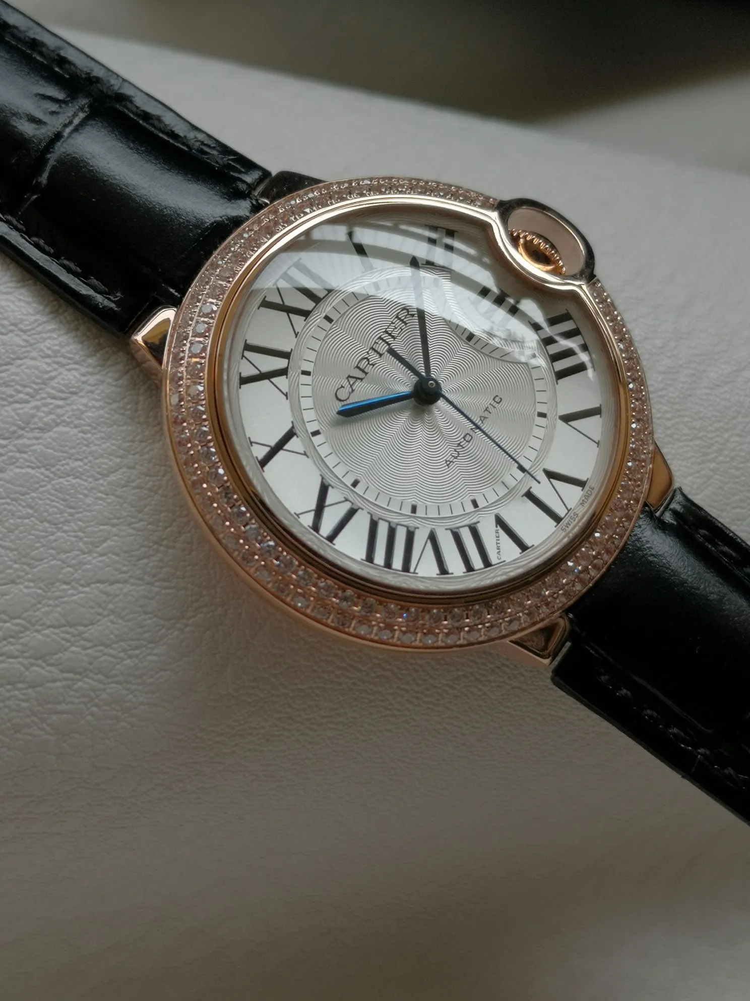 【Taiwan Factory】💰2360! 【Top Replica】💰3700! Cartier Blue Balloon watch (guilloché dial, sword-shaped blue steel hands, automatic, 36 mm)