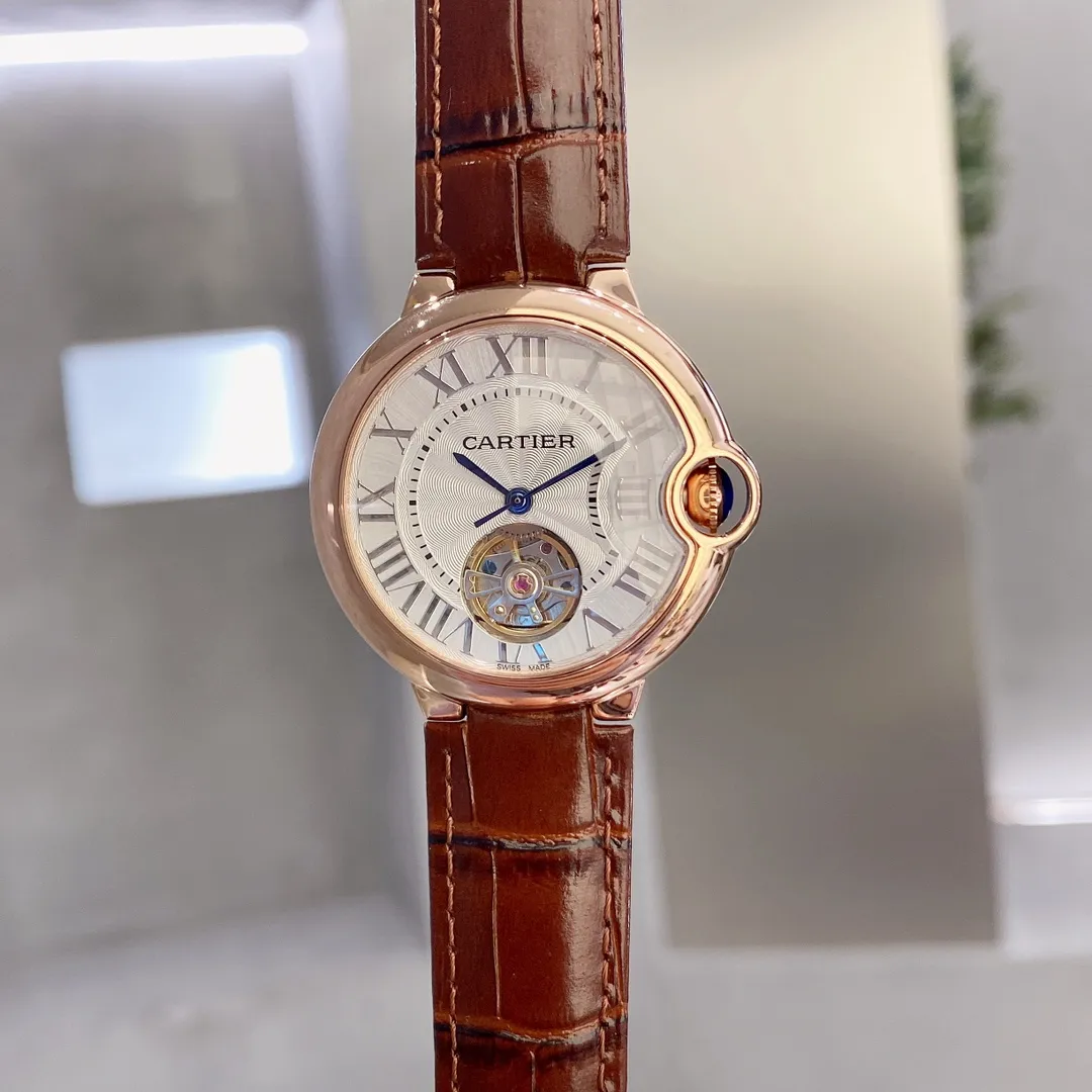 【Customized all-in-one machine】💰1720! Cartier - Cartier women's blue balloon flywheel series 🎈 fisheye sapphire mirror) tourbillon automatic mechanical women's watch is now on the market. The best-selling white Roman nail dial in the counter exudes fashion and beauty. The operation of the movement flywheel is clear at a glance, showing nobility and luxury. Water droplets: Fish-eye bubble double-bubble sapphire mirror) (Four-piece set made of 316 fine steel) (Steel blue sword-shaped hands) 316 steel belt original buckle type or Italian imported cowhide leather strap perfectly blends classic and innovation. The diameter is 36mm wide and 10mm thick. ⚠️Please look for the exclusive quality (the bottom cover code, warranty card and hangtag are three codes in one, individually packaged)