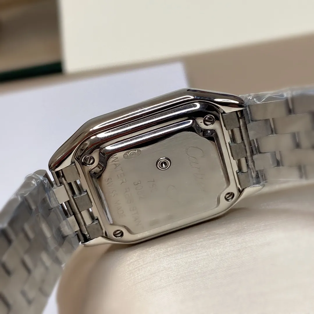 2021 Summer New Style 𝐯𝐜𝐚 𝐅𝐚𝐜𝐭𝐨𝐫𝐲 Produced by Cartier Cheetah without handle Brand: 𝐂𝐚𝐫𝐭𝐢𝐞𝐫·Cartier™️ Series: 𝐏𝐀𝐍𝐓𝐇𝐄𝐑𝐄 𝐃𝐄 (Japanese バージョン) Movement: Swiss quartz Size: 𝟐𝟐/𝟑𝟎𝐦𝐦 small, 𝟐𝟕/𝟑𝟓𝐦𝐦 medium Material: 𝟑𝟏𝟔 stainless steel Button: original pull button Function: hour hand