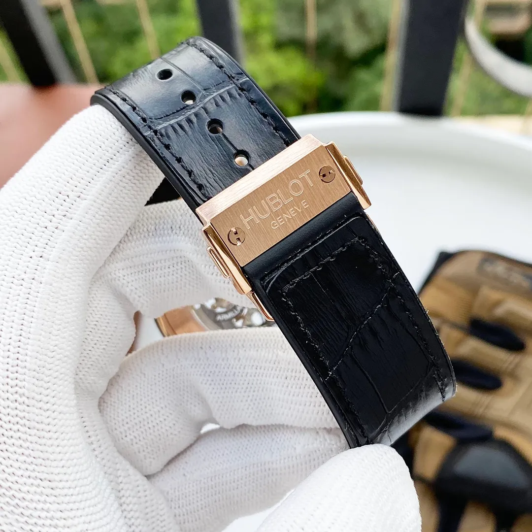 【Foreign Trade Import】💰1440! Hublot's premium men's watch has a two-needle hollow design, exquisite craftsmanship, originality, noble atmosphere, and gentlemanly style. Using fully automatic mechanical movement, top-grade 316 stainless steel case and strap, mineral super mirror, size 42*13