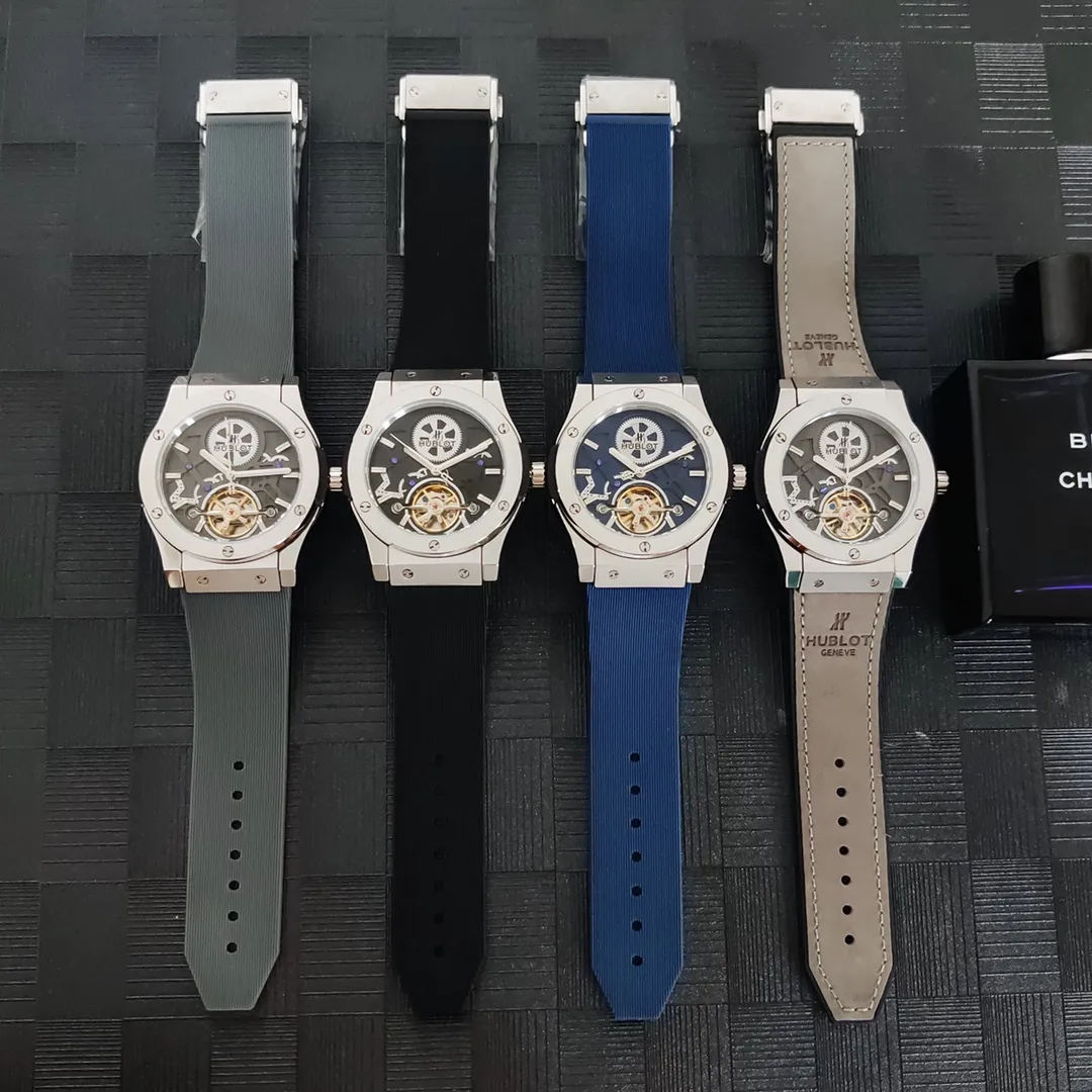 【Foreign Trade Import】💰1720! Hublot's premium men's watch features a classic three-hand flywheel design, exquisite craftsmanship, originality, nobility and gentlemanly style. It adopts fully automatic mechanical movement, top-grade 316L stainless steel case, imported calfskin strap, mineral super mirror, size: 44mm13mm. Welcome to reprint! Produced by XL! ! !