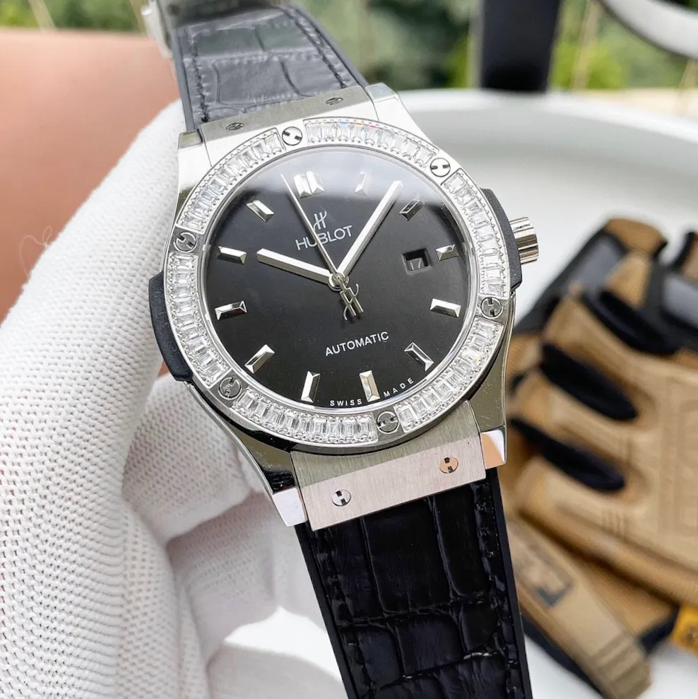 【High-end replica】💰1700! Hublot-HUBLOT Type: [Cool] Men's Watch Case: 316 fine steel (excellent workmanship) Strap: Imported rubber strap/top 316 fine steel Movement: Original imported Citizen 8215 fully automatic mechanical movement (stable travel time) Material: High-grade sapphire mirror Size: Dial diameter 43mm, thickness 13mm
