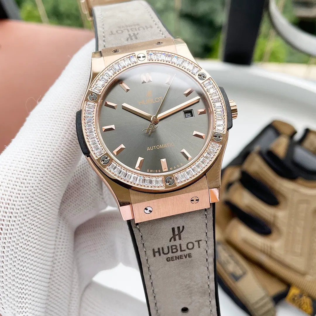 【High-end replica】💰1700! Hublot-HUBLOT Type: [Cool] Men's Watch Case: 316 fine steel (excellent workmanship) Strap: Imported rubber strap/top 316 fine steel Movement: Original imported Citizen 8215 fully automatic mechanical movement (stable travel time) Material: High-grade sapphire mirror Size: Dial diameter 43mm, thickness 13mm