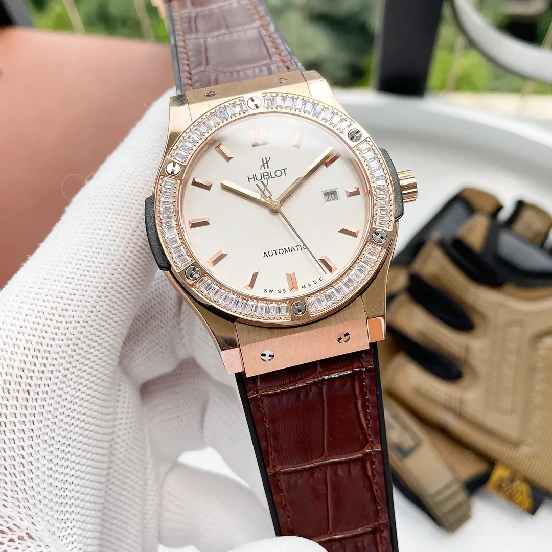 【High-end replica】💰1700! Hublot-HUBLOT Type: [Cool] Men's Watch Case: 316 fine steel (excellent workmanship) Strap: Imported rubber strap/top 316 fine steel Movement: Original imported Citizen 8215 fully automatic mechanical movement (stable travel time) Material: High-grade sapphire mirror Size: Dial diameter 43mm, thickness 13mm