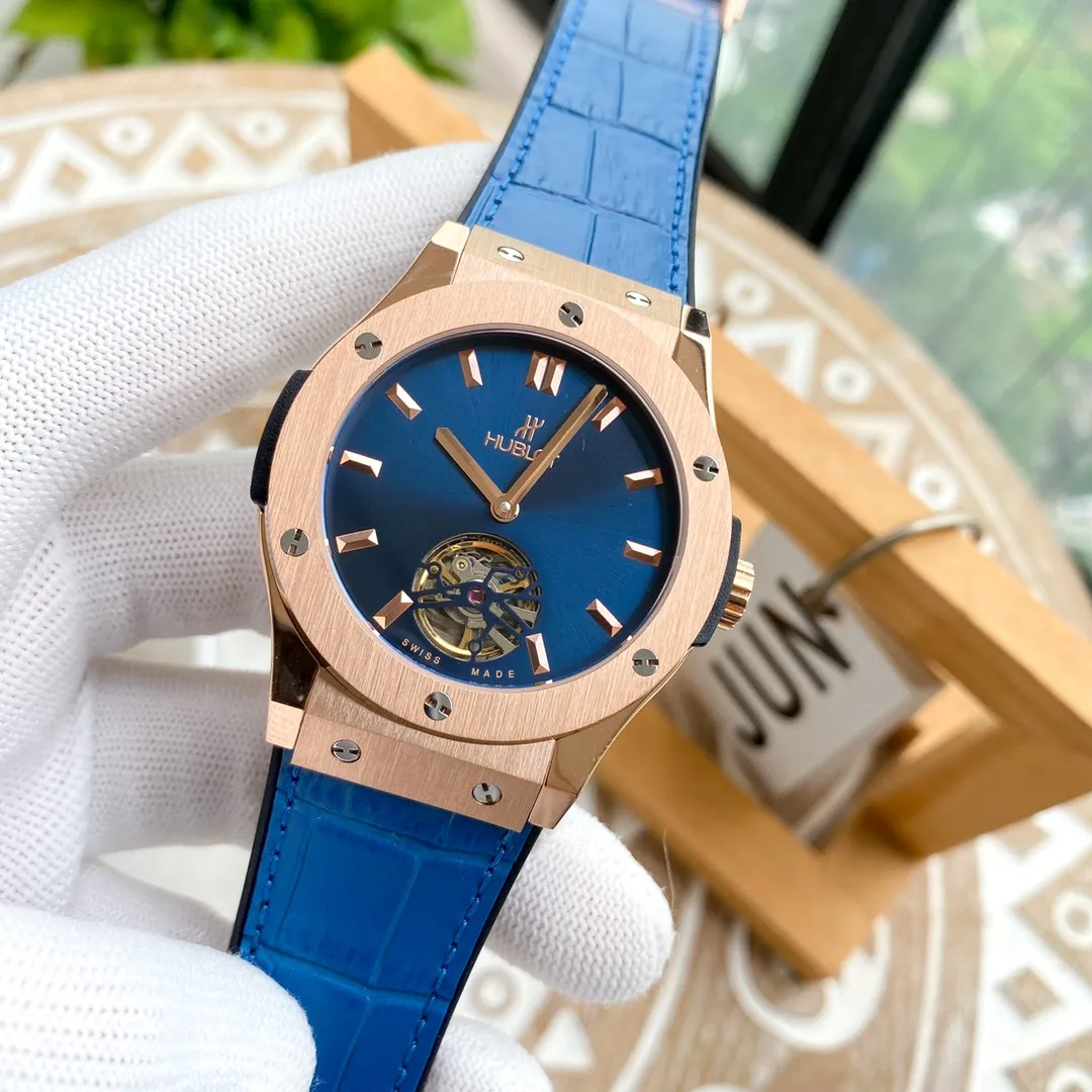 【High-end replica】💰1440! Hublot [Type]: Fine men's watch (exclusive for tough guys) [Strap]: Genuine cowhide strap [Movement]: Fully automatic mechanical movement [Mirror]: Mineral-strengthened glass (higher definition) Elegant taste Vast and majestic Ingenuity Treasures for the wrist Size: Diameter 42mm🔥Top-quality products continue to be produced🔥