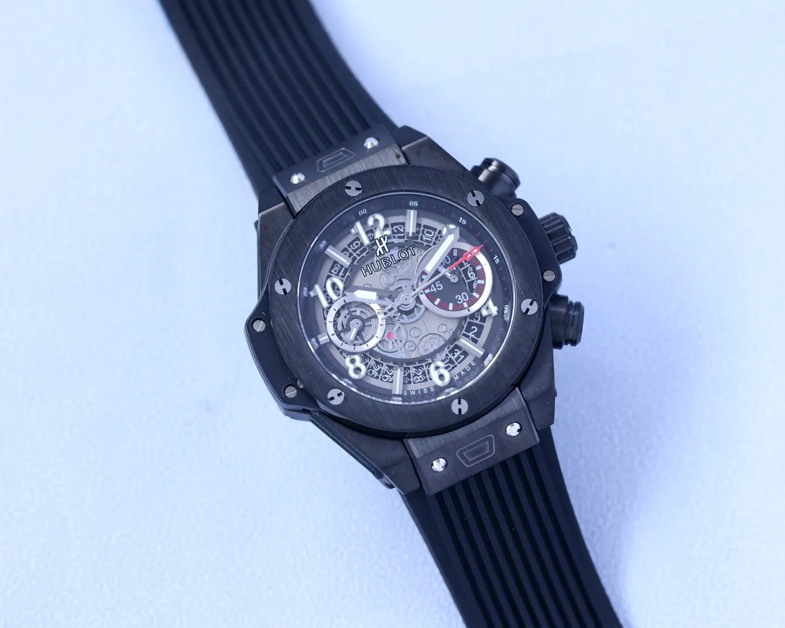 【High-end replica】💰1720! Hublot - Hublot🔥Mechanical version👉🏻Excellent men's watch, multi-functional design, noble atmosphere, gentleman style, excellent quality, hot selling all over the city. It adopts fully automatic imported Citizen 8215 mechanical movement, top-grade 316 stainless steel case, natural rubber strap, mineral super mirror, size 46*13🔥Top product, high quality products constantly🔥