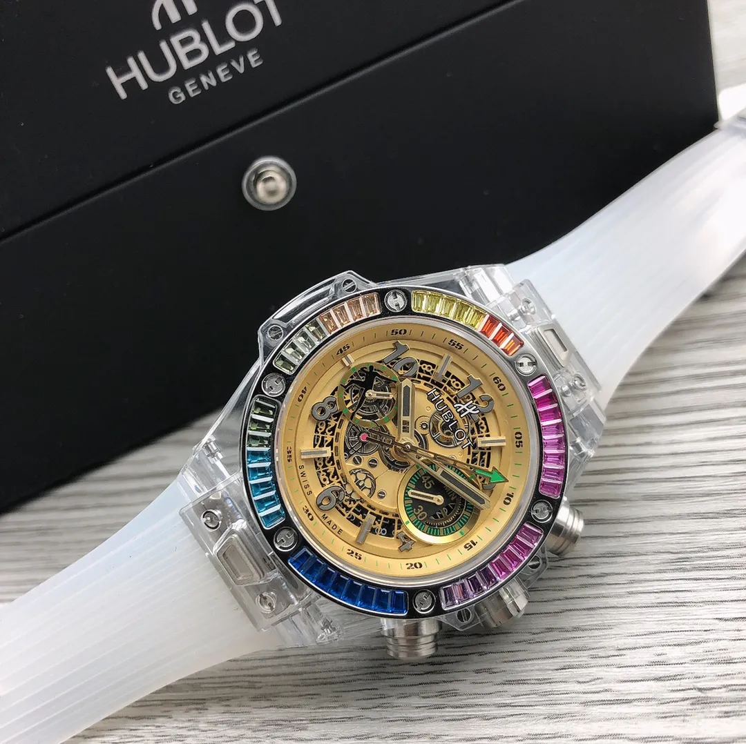 【Top Replica】💰Private chat! Hublot HUBLOT Hublot A42 watch is the best replica of the year - Hublot BIG BANG series 411.JX.4802.RT "fully transparent watch" [Excellent details] 1. Restore the hollow layout of the dragons and phoenixes behind the authentic dial, 2. Use the same acrylic plexiglass as the original for ultimate cloning - completing the impossible task. This material not only has high hardness, but also has excellent physical properties such as corrosion resistance and wear resistance. High-definition scratch-resistant sapphire 💎 glass [Movement function] The diameter of the watch is 45mm. The enhanced version of the chronograph 7750 movement is used to modify the original HUB.1242 core to achieve all functions consistent with formal wear. [Strive for excellence] Go all out, check every level, and try our best to restore every detail of the authentic product while ensuring a perfect "perspective sense". [Gift] Comes with a pair of natural rubber straps of the same style and different colors (can replace the original), the first "fully transparent masterpiece" in the replica industry