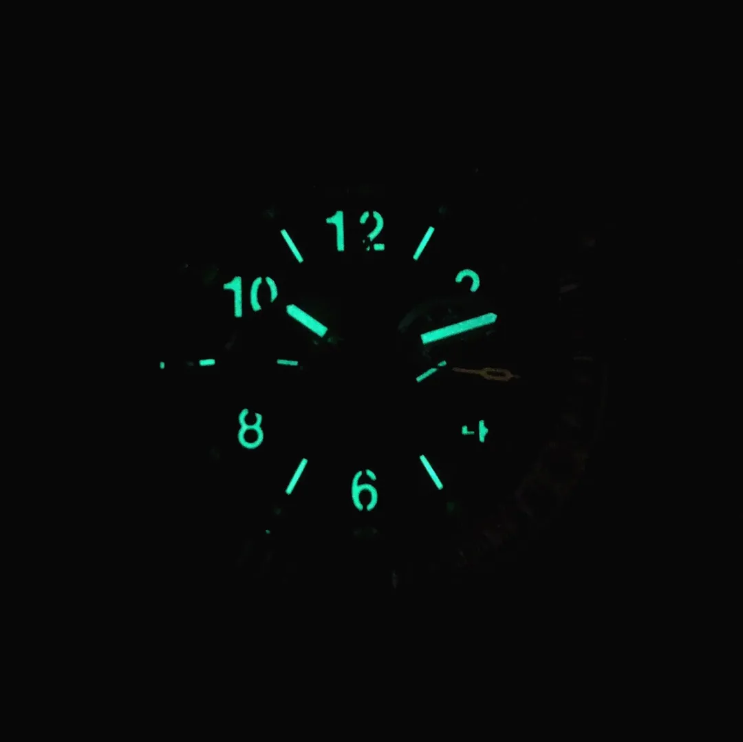 【Top Replica】💰Private chat! Hublot HUBLOT Hublot A42 watch is the best replica of the year - Hublot BIG BANG series 411.JX.4802.RT "fully transparent watch" [Excellent details] 1. Restore the hollow layout of the dragons and phoenixes behind the authentic dial, 2. Use the same acrylic plexiglass as the original for ultimate cloning - completing the impossible task. This material not only has high hardness, but also has excellent physical properties such as corrosion resistance and wear resistance. High-definition scratch-resistant sapphire 💎 glass [Movement function] The diameter of the watch is 45mm. The enhanced version of the chronograph 7750 movement is used to modify the original HUB.1242 core to achieve all functions consistent with formal wear. [Strive for excellence] Go all out, check every level, and try our best to restore every detail of the authentic product while ensuring a perfect "perspective sense". [Gift] Comes with a pair of natural rubber straps of the same style and different colors (can replace the original), the first "fully transparent masterpiece" in the replica industry