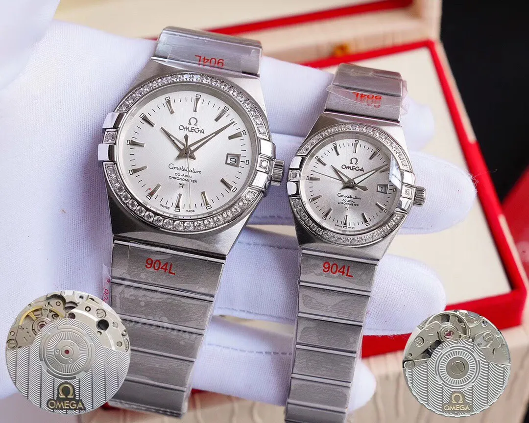 [High-end replica] 💰1920 one! OMEGA-OMEGA‼ The Constellation series displays a timeless and charming design concept with its famous "Griffes" and eye-catching dial. Elegant "Clous de Paris" literal design, calendar display function at 3 o'clock. Men's model: built-in imported 9015 movement mechanical (zero repair). Female model: built-in imported 9015 movement mechanical (zero repair)...Swiss quality 100% super waterproof luminous sapphire glass back design, size male 38mmx10.5, female 27mmx10.5 🔥Top product Excellent products 🔥