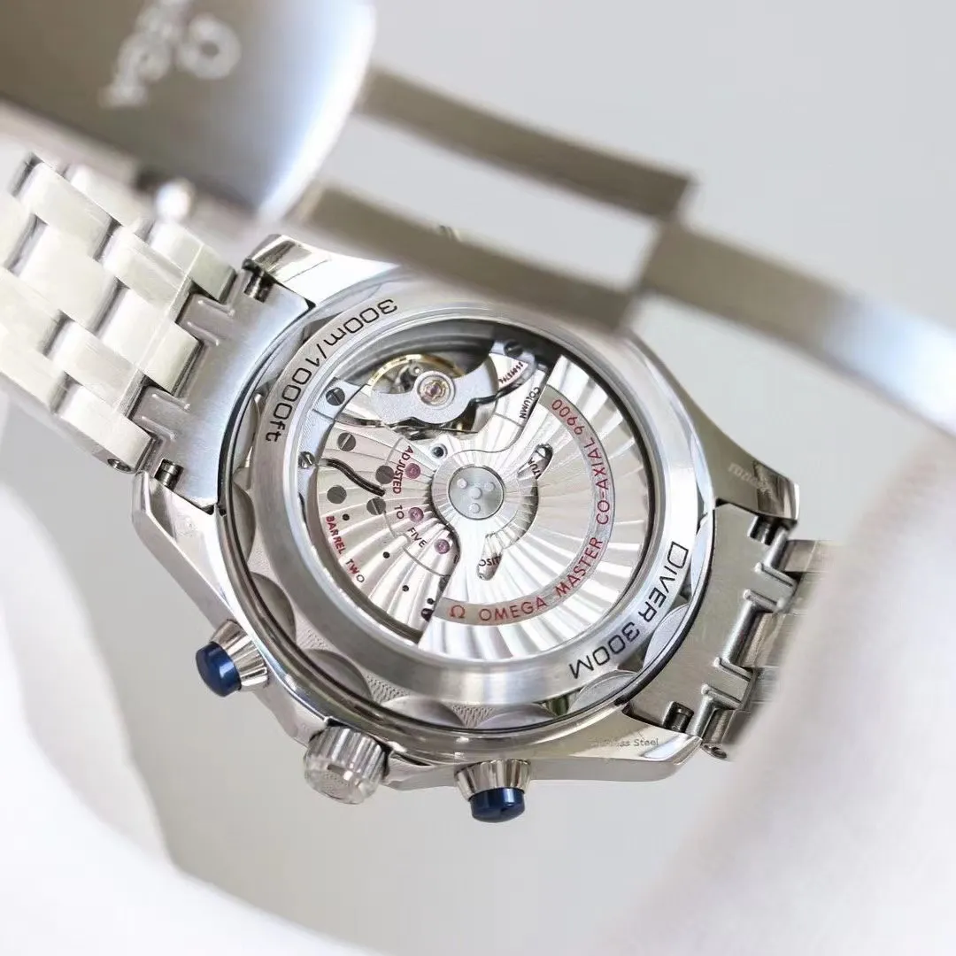 【High-end replica】💰1440! Top replica 💰Private chat! OMEGA's new Seamaster 210.22.44.51.01.001 Seamaster 300m chronograph men's watch. The highest version of the chronograph watch currently on the market. 1: The case is sanded, fine, white and bright, and the beveled edges are polished and chamfered with genuine precision. 2: Equipped with a replica Omega 9900 chronograph movement, 904 fine steel case 44 mm. , Tianjin natural rubber strap, 3: Paired with a ceramic bezel decorated with white enamel diving scales, making exploration unique 4: The mirror is made of imported sapphire, which has high hardness, scratch resistance, and is extremely transparent 5: The dial is made of blue (black) ceramics and is decorated with laser-engraved wave patterns. It matches the hollow hands and white enamel diving scales to interpret the charm of the ocean. Please look for the exclusive quality.