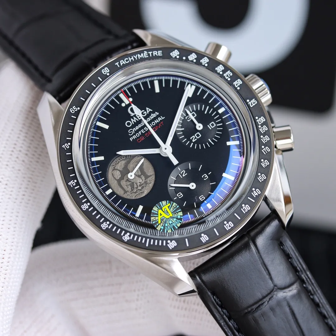 The new Omega Moon Landing Speedmaster is back [Professional Moon Watch] The core of the Speedmaster story is that Armstrong was taken to the moon (the watch was left in the space capsule). The case is made of imported 316 stainless steel, made of Lasha, with exquisite angles and three-dimensional clarity. It is equipped with a ceramic bezel. The luminous dial is made of luminous materials imported from Switzerland after repeated printing processes. It is paired with a sapphire crystal mirror on the lid. The case size is 42 mm and can be paired with a stainless steel strap or a "NATO" NATO military strap. The movement uses a classic manual winding chronograph movement (1863). Only after playing with a manual chronograph movement is it complete! You won’t know until you try!
