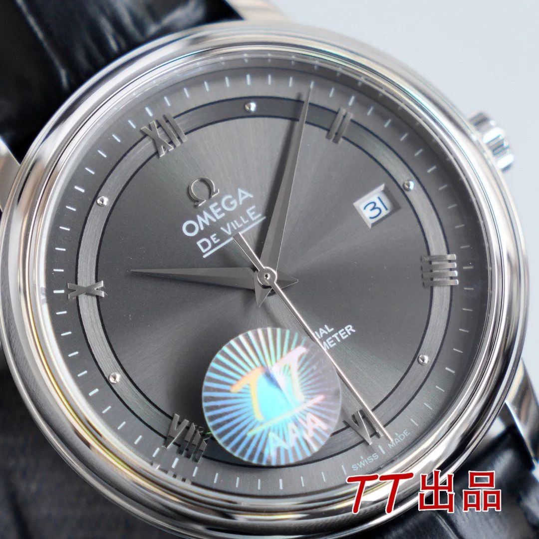 【High-end replica】💰1160! 【Customized all-in-one machine】💰1720! The first thing that comes to mind for the Omega De Ville series is its dignified, elegant, simple, simple, and unobtrusive appearance. Although simple, it is very delicate. The watches in this series are worn with a steady, cautious and steady character. Configuration parameters: Brand: Omega Series: Diefei series Movement: Imported Citizen 9015 all-in-one movement (upgraded version) Each movement undergoes strict QC calibration before shipment. Very strict, zero repairs. Design service life: 10 years. Case material: 316L stainless steel, CNC numerical control engraving, ultra-precision, waterproof depth 100 meters🏊‍♀🏊🏊 Lettering: The latest version of the disc flying track lettering, the word nails are butt welded and inlaid with the same process as the genuine ones (the first in the industry) Table diameter: 39.5*9.7mm (the only one on the market that is consistent with the genuine ones) Product grade: Super A Glass: Imported sapphire glass (0 difference in exposure and transparency compared with the original) Belt: Genuine American alligator leather strap (black/brown) Steel strap: 316L steel professionally polished by top masters /Gloss/Smoothness/Comfort/The same quality as genuine ones. Buttons: Original easy-to-tie pin buckles. Steel buckles: Original mold opening. Same craftsmanship. Same functions. "Manually extendable buckle"