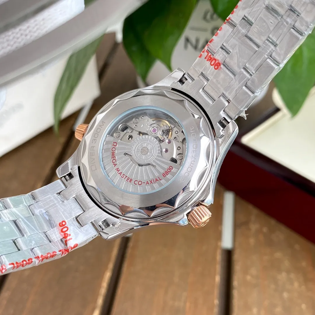【Foreign trade import】💰1160! OMEGA-OMEGA🏅🏅 Type: Men's watch🎉🎉 Case: Top version 316 stainless steel L Strap: 316L stainless steel strap Movement: 8215 Citizen mechanical movement ⚙️ Mirror: High-end double-push Sapphire mirror glass Size: 40mm in diameter, 11mm thick ⭐"Original single molded pin buckle, ice blue luminous, steel belt buckle can be fine-tuned Calendar disk color official website synchronization ”⭐ 🍷Exquisite inheritance of real effects, quality guaranteed! ‼ ️The elegant style instantly enhances the charm of men and is a symbol of taste and noble life!
