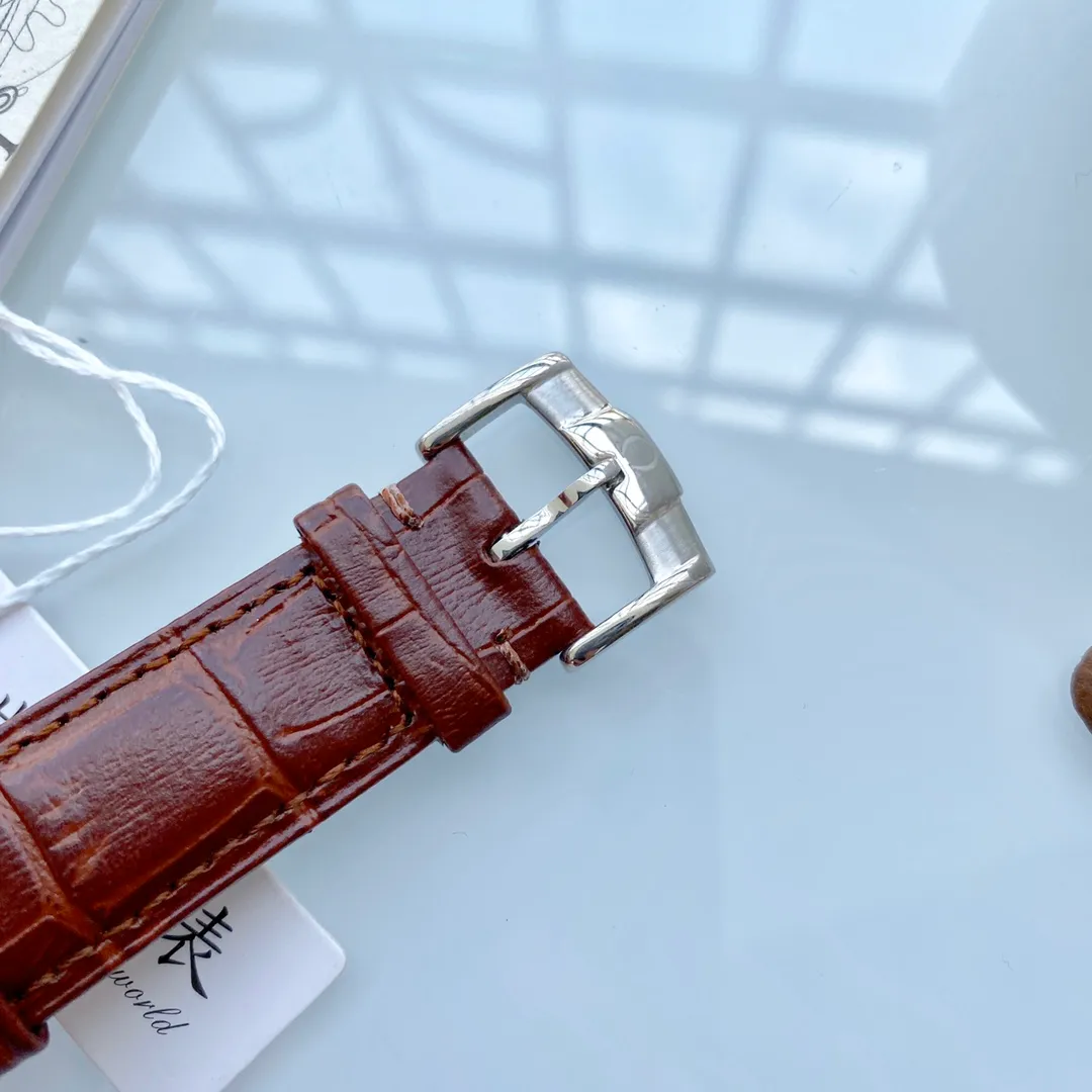 【Foreign trade import】💰1200! Omega (exquisite, wise work), high quality Type: Exquisite men's watch (more excellent) Best design Strap: Genuine leather/316L stainless steel strap (more durable) Very popular Movement: Top mechanical movement (stable) Material: Mineral super strong mirror (wear-resistant) Real man, wise style, strong three-dimensional sense Special design Return with great reputation Size: 40mm diameter, 12mm thick Smart launch! Welcome to reprint!