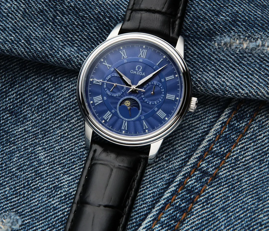 【Foreign Trade Import】💰1720! Omega 🔥Classic and timeless🔥Simple and fashionable🔥🎈 Type: Boutique men's watch Strap: Genuine cowhide strap Movement: Top-grade fully automatic mechanical movement Mirror: High-definition sapphire mirror Elegant taste Vast and majestic Ingenuity A treasure for the wrist Size: 40m in diameter and 11mm thick Hot sale on the market! Welcome to reprint!  High-definition pictures 🎈Taken in kind🎬 No color difference 🎈The real thing is more refined🎈 Focus on quality and never forget the original intention! Real display, produced by JH!