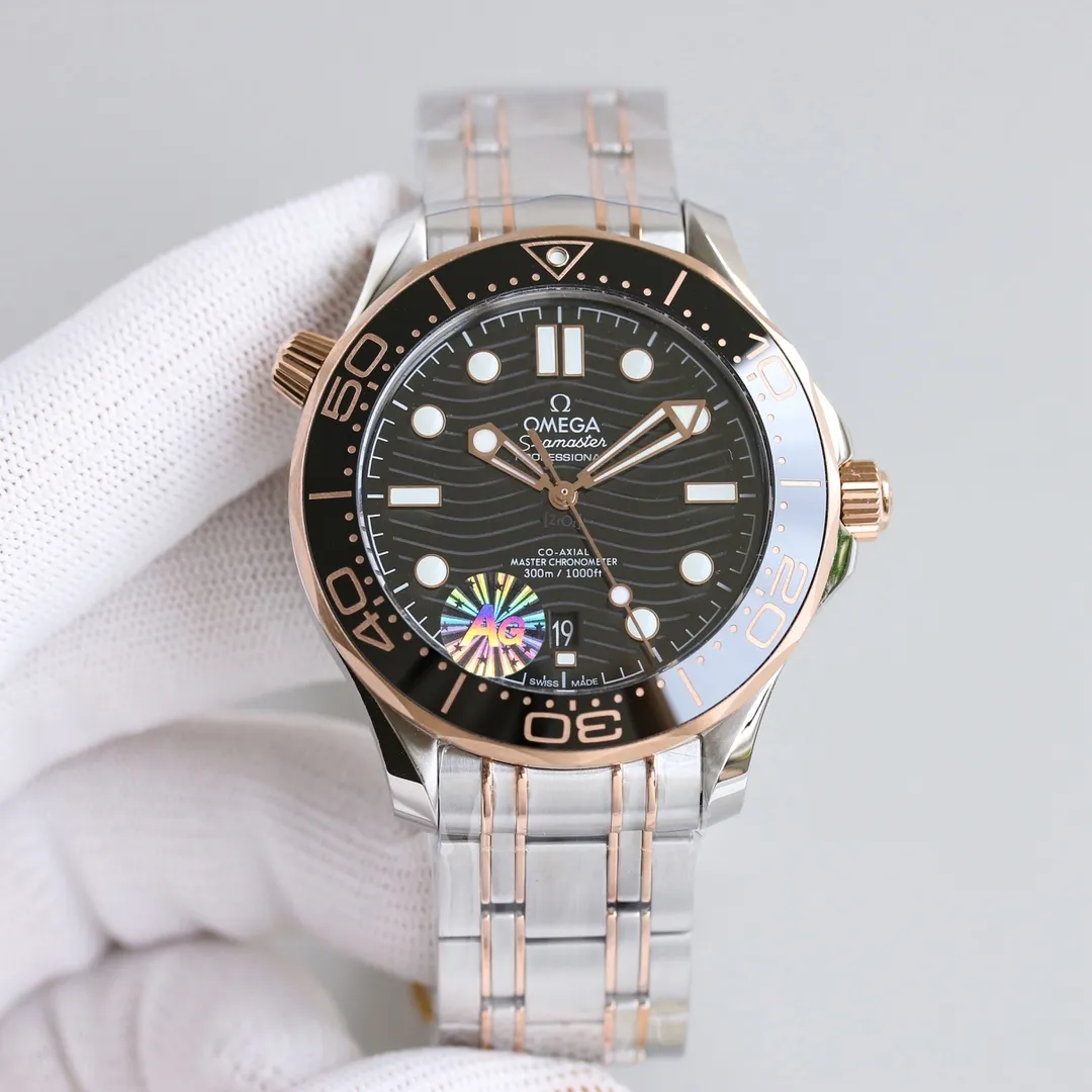 【Top replica】💰4500! 💎 AG’s highest version! The latest upgraded version of OMEGA SEAMASTER Planet Ocean 300m 300m Coaxial Master Chronometer 42mm 42mm Diving Watch 210.30.42.20.01.001 Stainless steel brushed case is partially polished. The bezel is made of black ceramic and is decorated with a white enamel diving scale. The scale of the word circle is not easy to wear and fade. The ratchet countdown bezel rotates counterclockwise in one direction. Dome-shaped sapphire mirror coated with anti-glare film Polished black ceramic dial, laser engraved ripple pattern, with a calendar window at 6 o'clock, the hollow hands and embossed hour scales are rhodium-plated and covered with Super-LumiNova luminous coating, blue and green two-color luminous, green luminous minute hand display with green luminous dot on the bezel for diving oxygen countdown, multiple waterproof screw-in crown, can be worn for real sea diving, conical shaped helium exhaust valve, corrugated edge design is transparent The beautiful movement of the movement is clearly visible on the back of the watch, replica of the 8800 movement, ⚠️ detailed double T shock absorber, brushed steel strap, the strap is disassembled with screws on both sides like the original, independent fixed rod design strap in the middle, double folding snap buckle, with push-button fine-tuning extension, can be opened and extended to wear on the surface of the diving suit when diving, comes with NATO gray and black nylon strap, which can be easily replaced to switch different wearing styles, watch diameter 42mm Real shots of shipment