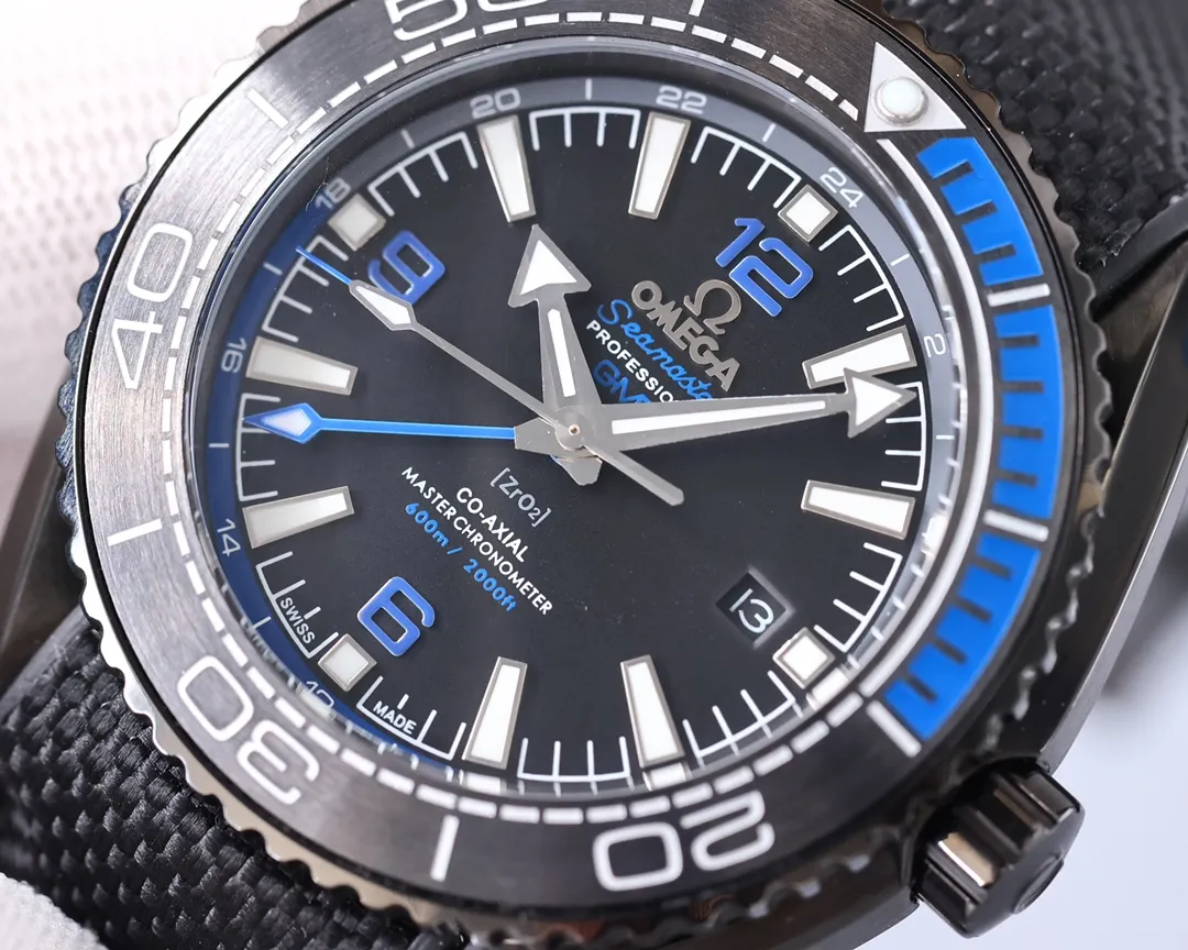 【Top replica】💰3300! Omega Planet Ocean 600 meters, the entire series of deep-sea black watches once again reach the top! Five codes in one, warranty card, diamond card, observatory certification card, hang tag, etc. Exclusive number 87895505, exclusive quality, exclusive packaging. In 2021, the official website strongly recommends the exclusive quality of the Seamaster series 600-meter diving watch [Model] 215.32.44.21.01.001 [Movement] Equipped with 8900/8906 automatic mechanical movement, original see-through design, revised movement, accurate running time, strong practicality, 100% waterproof [Glass] With arched wear-resistant glass, table diameter 45.5mm, thickness 15.5mm [Case] Made of 316L stainless steel, post-processed and polished, equipped with the only original ceramic ring in its class with an original one-way rotating timing ring. [Watch strap] Belt/tape/steel strap, buckle steel strap 316L fine steel brushed and polished, Italian imported cowhide with imported frog glue, steel strap with same-class original Omega stretch buckle, fine-adjustable buckle, same-class value, please certify the exclusive details, the exclusive quality code is 87895505 Authentic copy-Reprint🔥Top product, high quality products constantly🔥