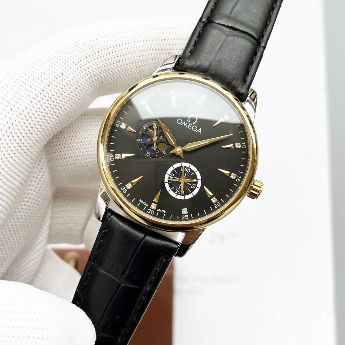 【High-end replica】💰1440! The OMEGA Butterfly series is a fine men's watch with four separate hands and a moon phase display. It is exquisite in craftsmanship, original, noble and gentlemanly. Using fully automatic imported 8217 mechanical movement, top-grade 316 stainless steel case, stainless steel strap/imported calfskin strap, sapphire mirror, size 40*12🍊Real shot🔰The quality is consistent!
