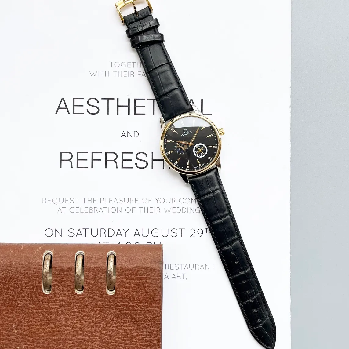 【High-end replica】💰1440! The OMEGA Butterfly series is a fine men's watch with four separate hands and a moon phase display. It is exquisite in craftsmanship, original, noble and gentlemanly. Using fully automatic imported 8217 mechanical movement, top-grade 316 stainless steel case, stainless steel strap/imported calfskin strap, sapphire mirror, size 40*12🍊Real shot🔰The quality is consistent!