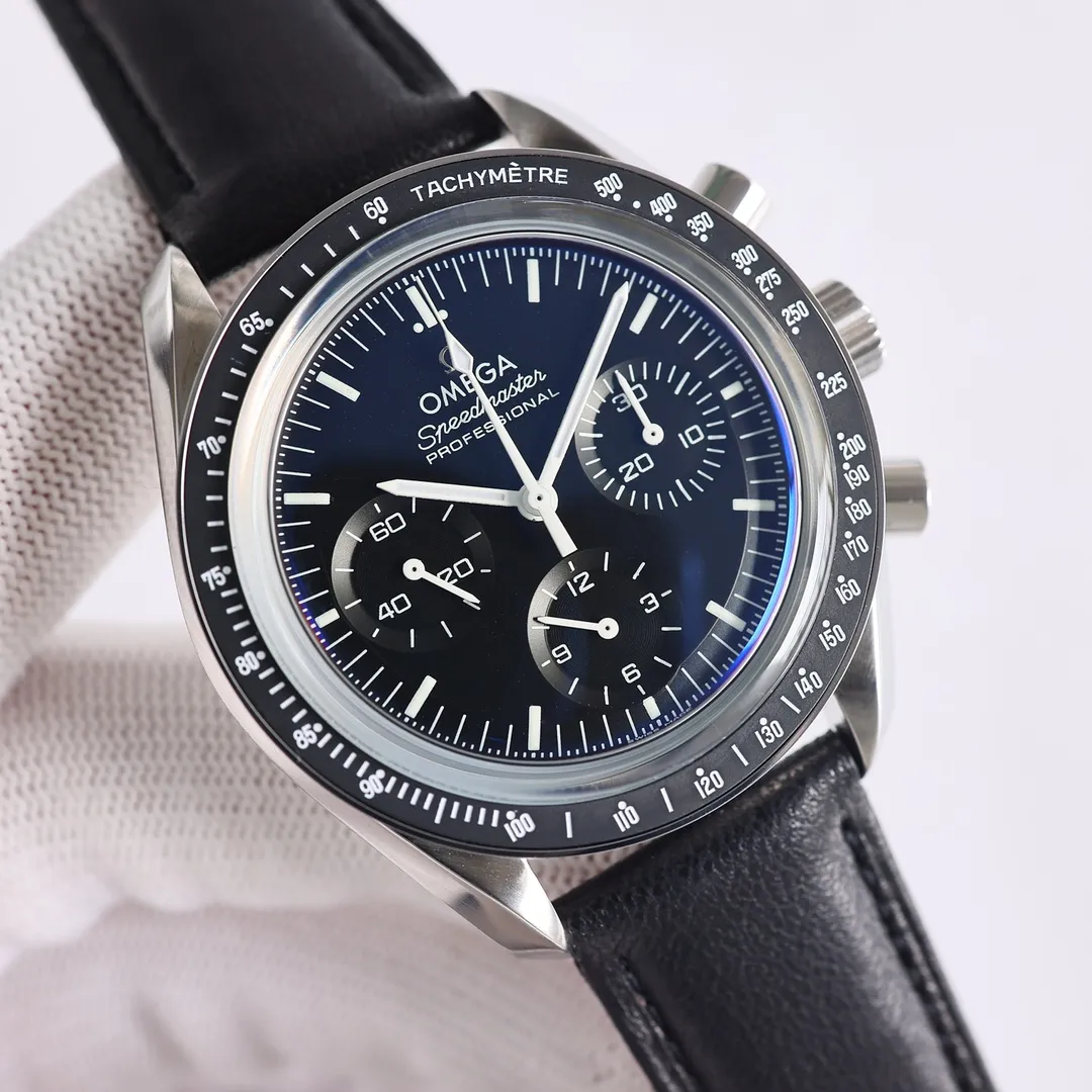 Brand new OMEGA Moon Landing Speedmaster 310.30.42.50.01.002 [Professional Moon Watch] The core of the Speedmaster story is that Neil Armstrong took him to the moon (the watch was left in the space capsule). The OB2 case material is imported 316 stainless steel, made of Lasha, delicate angles, three-dimensional and obvious, with a ceramic bezel. The luminous dial is made of luminous materials imported from Switzerland after repeated printing processes. It is paired with a sapphire crystal mirror on the lid. The case size is 42 mm and can be paired with a stainless steel strap or a "NATO" NATO military strap. The movement uses a classic manual winding chronograph movement (3861). Only after playing with a manual chronograph movement is it complete! Don't know if you don't try