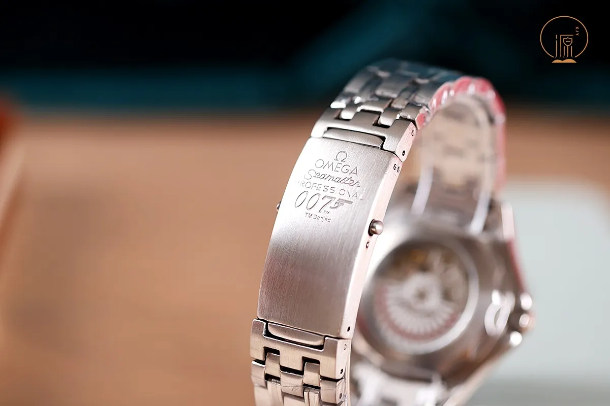 【Foreign trade import】💰1160!  Omega's fashionable and thin fully automatic mechanical men's watch, imported from Citizen, zero repair, size 40/9.8mm, equipped with the original imported Citizen 8215 new movement, accurate travel time and stable movement! The scratch-resistant sapphire mirror and 316L stainless steel case and strap give you a different wearing feeling.