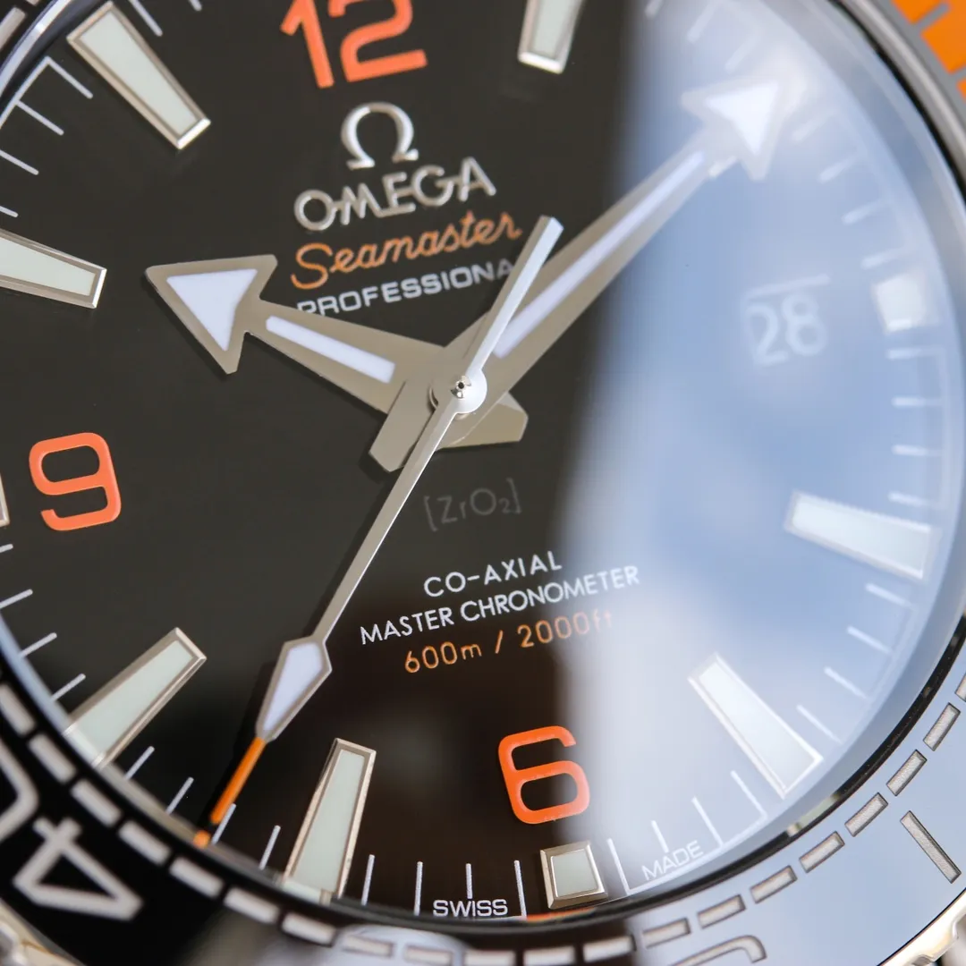 【High-end replica】💰1240! 【Customized all-in-one machine】💰1720! 【Top replica】💰4500! Omega·OMEGA OB2 Seamaster Series 600-meter Diving Watch Newly designed automatic mechanical men's watch Cal.8900 movement Double T black balance wheel 43mm Steel strap is calm and atmospheric, separate strap The tape is fashionable and light. The picture is taken as a top replica!