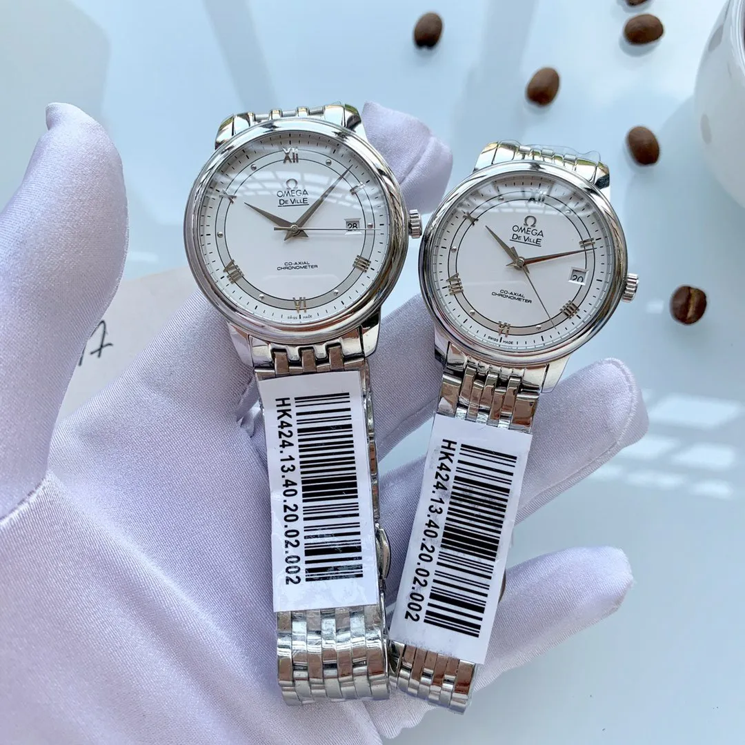 【Foreign Trade Import】💰1280 each! Omega Diefei (sincere and elegant, noble hand in hand)🏆🏆[Latest style! ] Type: Exquisite couple watch 🔥🔥 Strap: Genuine cowhide & 316 stainless steel strap ⌚ Movement: Japanese mechanical movement (precise travel time) Material: Sapphire crystal mirror (scratch-resistant) Timeless 💕True love is priceless 💕Harmonious beauty is immortal 💕Witness the memory of love💕 Size: Male diameter 40mm, thickness 11mm, female diameter 31mm, thickness 10mm. Coming hand in hand! 🦋Welcome to reprint!