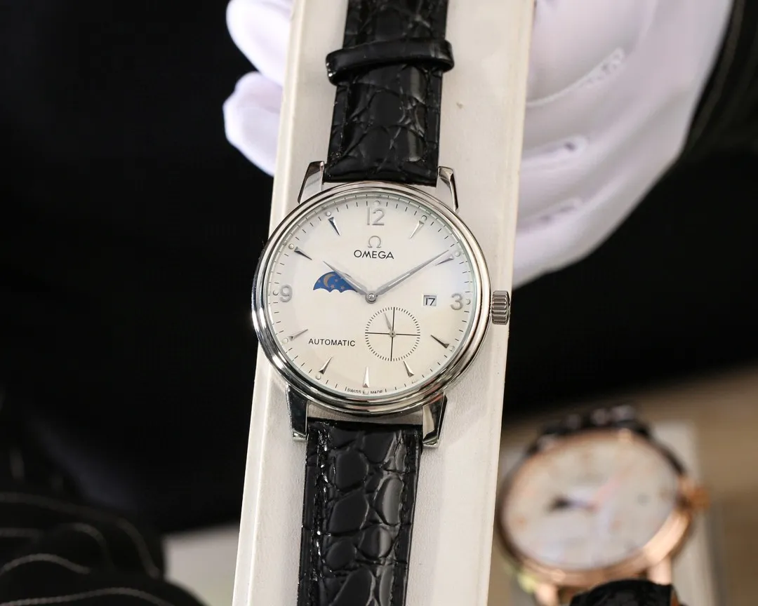 【Foreign trade import】💰1300! Omega (top quality, outstanding debut) 🎉🎉 [Type]: Boutique men's watch (top), exquisite quality [Strap]: Genuine leather/316L stainless steel strap (durable) [Movement]: Top mechanical movement (stable) [Material]: Mineral super strong mirror (wear-resistant) Exquisite quality, generous style, excellent temperament, wise and exclusive [Size]: 42mm diameter, 12mm thick, hot sale! Welcome to reprint!