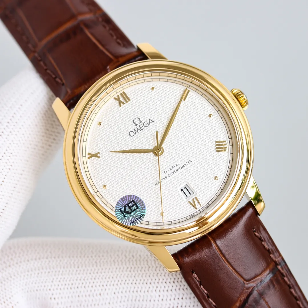 【Top replica】💰3500! The fourth generation of the new Omega De Ville Elegant series, classic business men's model, size 40x10mm, 8800 black balance wheel automatic mechanical movement, 316 stainless steel case, sapphire mirror, arched dial, dial decorated with "orbital" minute chart, gray hands with PVD treatment, Roman numerals and cambered hour markers alternate, Italian cowhide strap and 316 stainless steel strap optional, original pin buckle and double snap buckle, waterproof to 50 meters!