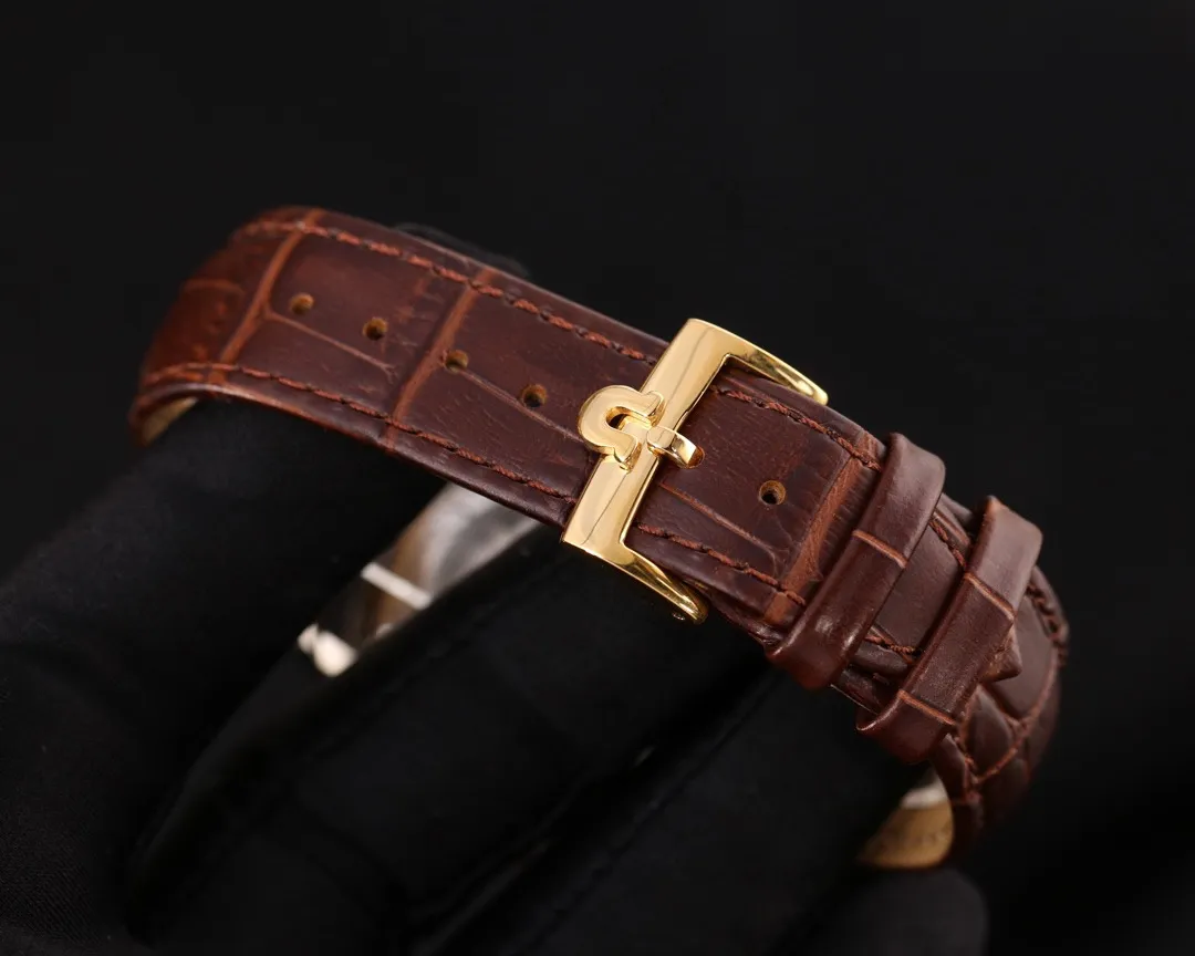 【Foreign trade import】💰1180! Omega (excellent and wise work) simple design 🔥Type: Exquisite men's watch (more excellent) Best design 🔥Strap: Genuine leather strap (more comfortable) for real men to wear 🔥Movement: super top mechanical movement (more stable) 🔥Material: mineral super strong mirror (more wear-resistant) Smart style, strong sense of thickness, special design, return with honor Size: diameter 41mm, thickness 12mm Smart launch! Welcome to reprint!
