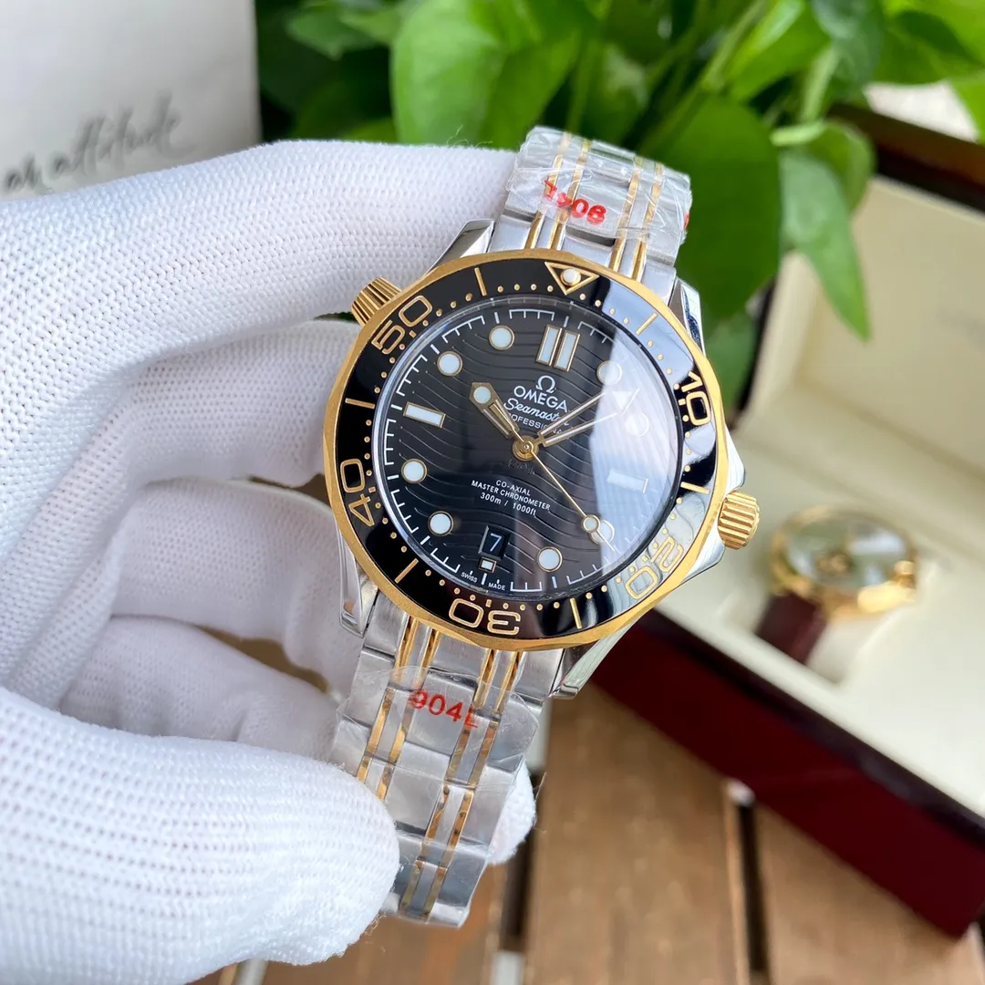 【Foreign trade import】💰1160! OMEGA-OMEGA🏅🏅 Type: Men's watch🎉🎉 Case: Top version 316 stainless steel L Strap: 316L stainless steel strap Movement: 8215 Citizen mechanical movement ⚙️ Mirror: High-end double-push Sapphire mirror glass Size: 40mm in diameter, 11mm thick ⭐"Original single molded pin buckle, ice blue luminous, steel belt buckle can be fine-tuned Calendar disk color official website synchronization ”⭐ 🍷Exquisite inheritance of real effects, quality guaranteed! ‼ ️The elegant style instantly enhances the charm of men and is a symbol of taste and noble life!