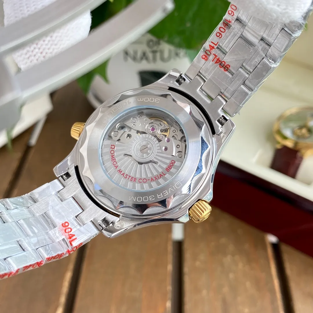 【Foreign trade import】💰1160! OMEGA-OMEGA🏅🏅 Type: Men's watch🎉🎉 Case: Top version 316 stainless steel L Strap: 316L stainless steel strap Movement: 8215 Citizen mechanical movement ⚙️ Mirror: High-end double-push Sapphire mirror glass Size: 40mm in diameter, 11mm thick ⭐"Original single molded pin buckle, ice blue luminous, steel belt buckle can be fine-tuned Calendar disk color official website synchronization ”⭐ 🍷Exquisite inheritance of real effects, quality guaranteed! ‼ ️The elegant style instantly enhances the charm of men and is a symbol of taste and noble life!