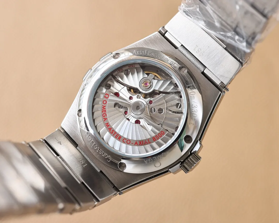 Omega double eagle constellation series, the men's model is equipped with original Citizen mechanical movement... (zero repair) Swiss quality 100% super waterproof luminous sapphire glass back design, male size 38mmx10.5, the appearance is the same as the inside and the originality! Create market-friendly prices