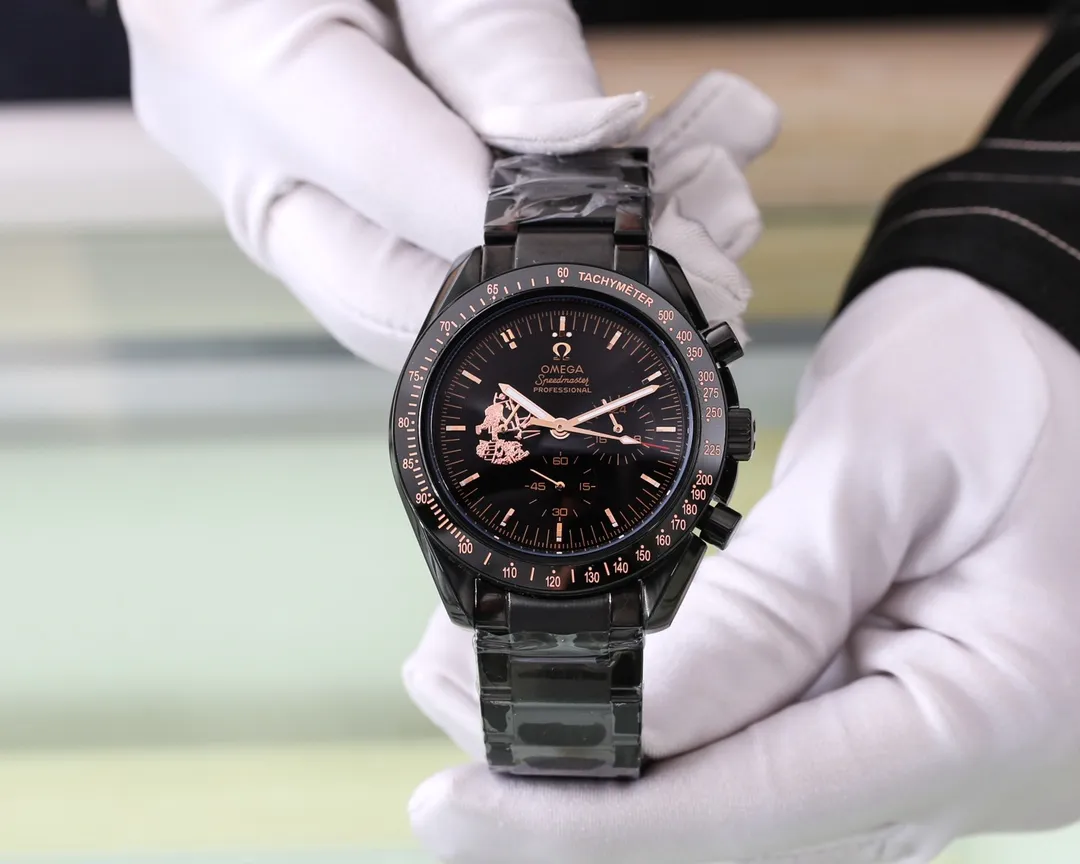 【Foreign Trade Import】💰1720! Omega (top quality, outstanding debut) 🎉🎉 [Type]: Boutique men's watch (top grade) exquisite [Strap]: 316L stainless steel strap (durable) [Movement]: Imported VK quartz movement (precise) [Material]: Mineral super strong mirror (wear-resistant) Exquisite quality Generous style Excellent temperament Wisdom and exclusivity [Size]: 42mm diameter, 12mm thick, hot sale on the market! Welcome to reprint!