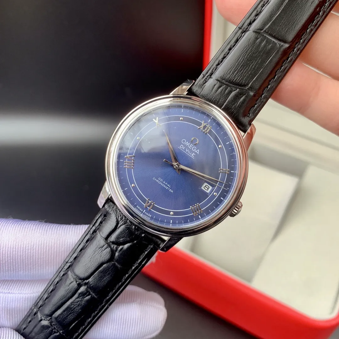 【High-end replica】💰1160! 【Customized all-in-one machine】💰1640! Omega's new arrival🔥🔥As a star hot-selling product✨✨basic model, the Diefei series⌚️⌚️ is favored by consumers with its classic and elegant design, and it is also the first choice for business! Reasons for recommendation: [Design]: This is the basic model of the Diefei series. It has an all-stainless steel case with the same brushed dial. The three hands are matched with the classic design of the 3⃣️ dot calendar window. The bottom cover is also engraved with the "God of Time" (a super primitive god from ancient Greek mythology, interpreting Omega's unique romantic meaning of time). A variety of dial elements are optional, and the steel skin is perfectly replaced. The simple atmosphere is suitable for different occasions, and the overall style is more youthful and energetic! [Configuration]: It adopts the imported Citizen 8215🇯🇵/9015 all-in-one movement, which has zero faults and more accurate travel time. The sapphire glass mirror is scratch-resistant and wear-resistant, the crown is polished to a perfect arc, and the brand logo "Ω" is clearly visible. [Size]: 39.5mmx11mm The overall appearance is elegant and gorgeous. Its style is suitable for formal wear, simplicity, fashion, literature and art, leisure, etc. It is the best choice for daily commuting and business negotiations! Welcome to order, make sure the quality🥂Worry-free after-sales🌹🌹
