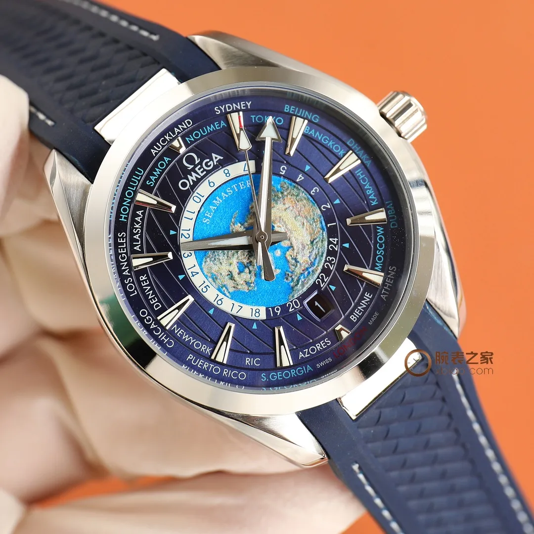 【Customized all-in-one machine】💰1720! 🔥🔥🔥｛Watch Home Brand News｝A few years ago, the Omega Seamaster Aqua Terra world time watch became popular all over the world as soon as it came out and has always been popular! The new Aqua Terra world time watch launched this year continues the exquisite craftsmanship and exquisite details of the previous model, and incorporates more advanced watchmaking technology. For watch fans who are keen on watch design, every detail of this watch is made by a famous factory. It is made of Aqua Terra style stainless steel, polished and brushed. The blue rubber strap continues the consistent design style of the Aqua Terra series. Sales have always been leading - the 150-meter series - with the launch of a new single product - breaking through the theme again: [Classic hot model to create greater glory] Brand: Omega (distinguished quality) Return of the ultimate product) Hot model type: Fine men's watch (high quality) [Haima 150 series] 316 stainless steel strap: Material: Mineral super strong sapphire mirror (wear-resistant) embossed essence, vast and majestic, unique ingenuity, wrist treasure size: 40mm in diameter, 10mm thick, hot sale! Welcome to reprint🔥Top products, high quality products constantly🔥