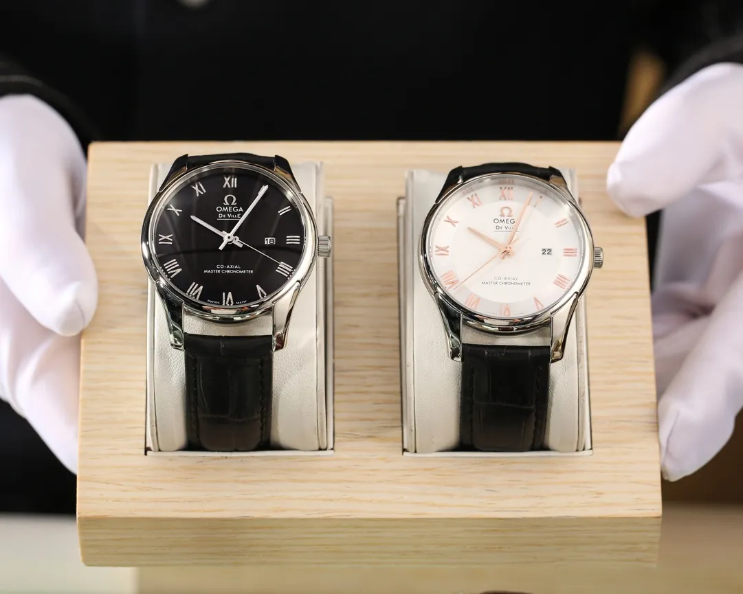 【Foreign trade import】💰880! Omega (excellent, wise work) latest store map 🎈🎈 Type: Exquisite men's watch (more excellent) classic strap: genuine cowhide/stainless steel strap (more comfortable) Movement: imported quartz movement (accurate) material: mineral super strong mirror (wear-resistant) real man, wise style, strong three-dimensional sense, special design, return with great reputation Size: 40mm diameter, 8mm thick, high-definition real shot! quality assurance!