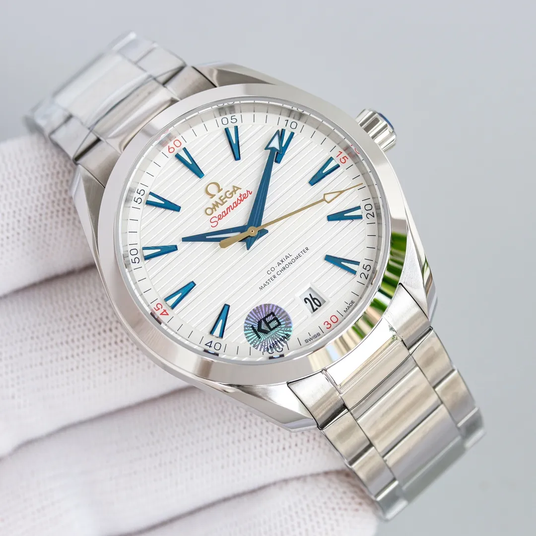 【Top Replica】💰Private chat! Omega Seamaster 150m Aqua Terra Observatory 41mm 1: Free choice of tape/steel tape. 2: Made of stainless steel, the horizontal “teak” dial is unique. 3: Screw-in embossed technology crown with new “cone-shaped” design, more convenient for debugging. 4: The sides are exquisitely brushed and polished, and the bottom cover has a new corrugated design. 5: Equipped with the new version of Omega 8900 movement, which is accurate and reliable! 6: Upper and lower sapphire coated with AR glass, capable of everything from land to ocean!