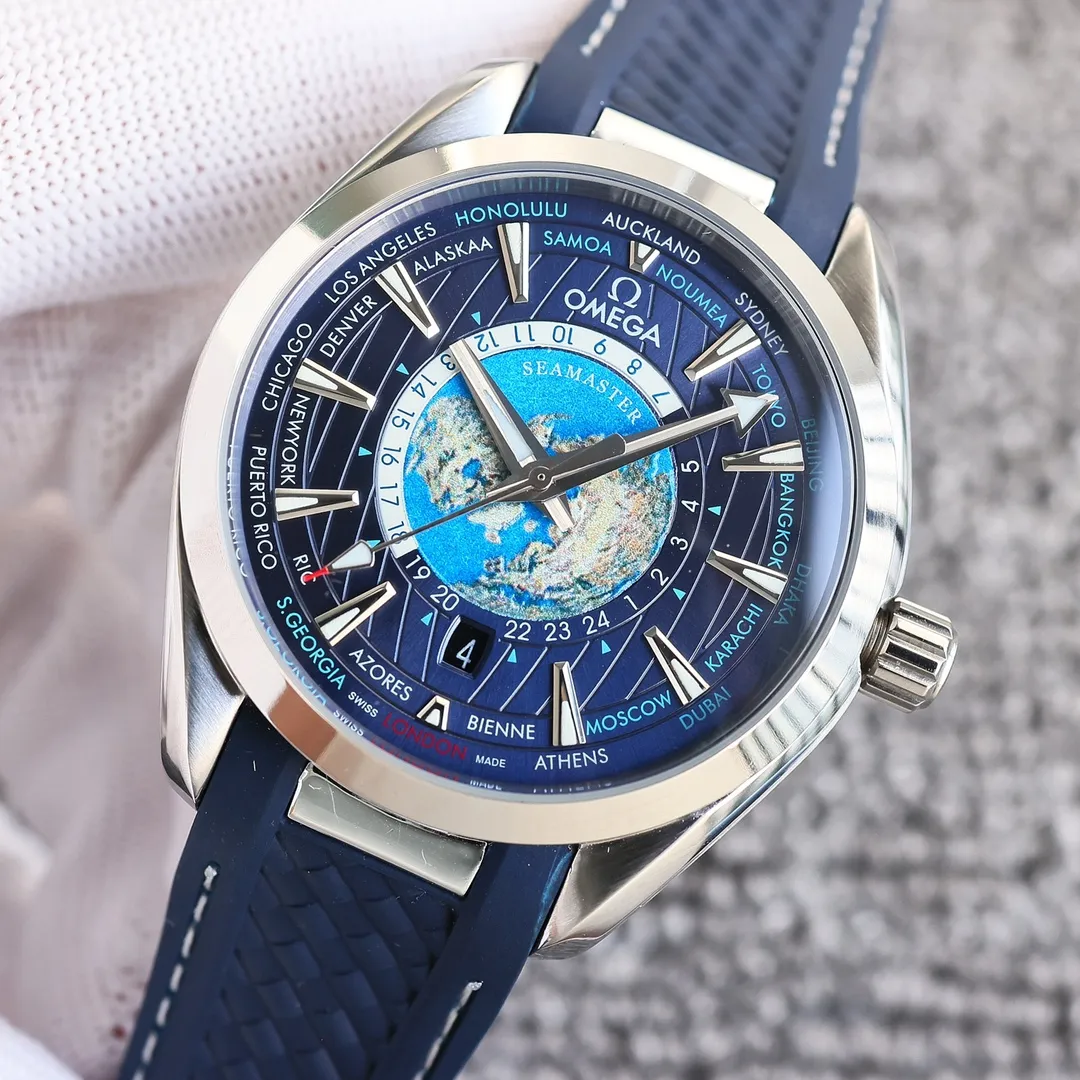 【High-end replica】💰1240! 【Customized all-in-one machine】💰1720! The Omega Seamaster Aqua Terra world time watch has become popular all over the world since its launch! The new Aqua Terra world time watch launched this year continues the exquisite craftsmanship and exquisite details of the previous model, and incorporates more advanced watchmaking technology. For watch fans who are keen on watch design, every detail of this watch is made by a famous factory. It is made of Aqua Terra style stainless steel, polished and brushed. The blue rubber strap continues the consistent design style of the Aqua Terra series. Sales have always been leading - the 150-meter series - with the launch of a new single product - breaking through the theme again: [Classic hot model to create greater glory] Brand: Omega (distinguished quality) Return of the ultimate product) Hot model type: Fine men's watch (high quality) [Seamaster 150 series] 316 stainless steel strap: Material: sapphire mirror (wear-resistant) embossed essence, vast and majestic, unique ingenuity, wrist treasure size: 40mm in diameter, 10mm thick, hot sale on the market! Welcome to reprint🔥