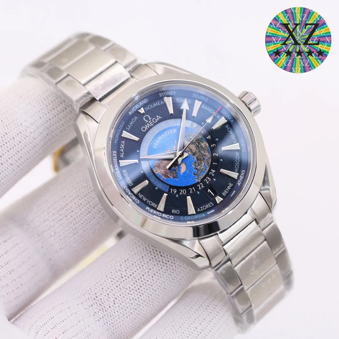 On the 15th anniversary of the launch of the Omega Seamaster 🐲Aqua Terra series, Omega has specially released a new world time watch [Size]: 43mm [Same size as the original] [Movement]: 2836 movement changed to Caliber 8939 [Different from the ordinary version on the market, the world time can be adjusted independently and quickly] [Mirror]: Sapphire crystal glass Air double-layer colorless coating [Air coating makes the mirror surface more transparent, and the time can still be read under strong light] [Case]: 316L stainless steel case, all details are processed by CNC [Pointer]: Stainless steel polished pointer {no copper embryo pointers are used, because the polished stainless steel pointer does not require electroplating after treatment, the process is difficult and the cost is high. But the three-dimensional effect is extremely strong. The polished cut surface is smoother [Dial]: All textures are formed in one piece, fully reflecting its three-dimensional effect. It is composed of multi-layered dials that are overlapped and fixed. The northern hemisphere world time in the center of the dial is fired with enamel technology. The overall dial presentation is very perfect. [Strap]: Italy is comparable to crocodile skin texture. Currently, we are the only one who can do it. The original one reaches the interchange level. [Button]: The first Omega double-press butterfly buckle, original mold opening [Watchmaking process] From the finalization of the plan to the finished product, it took 18 months of repeated research and experiments, not for the fastest, but for the ultimate. Factory quality! Welcome to reprint!