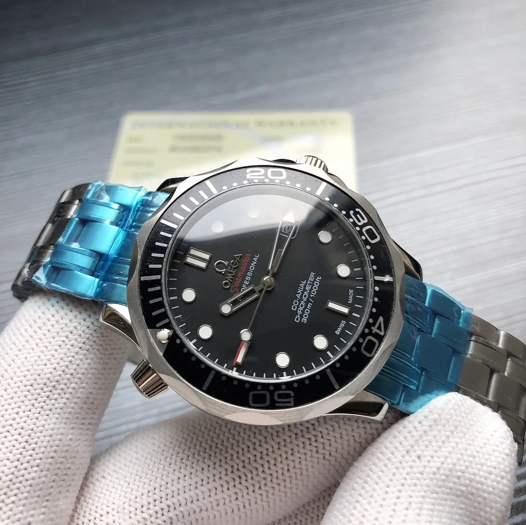 The OMEGA 🎮O68 Seamaster Aqua Terra Master Chronometer Watch achieves a perfect balance between exquisite design and the spirit of ocean exploration, creating an elegant and outstanding charming timepiece. 🎮This time, Omega launches a new model of the Seamaster Aqua Terra watch, incorporating clever innovations into popular design elements to give the timepiece a new look. There are also extraordinary innovations inside the watch. This series of watches is equipped with 8500 automatic winding movement and has a diameter of 42mm. 🎮Sanjie exquisitely recommends men’s mechanical watches. SJ has carefully designed ultra-realistic photo shoots for you.