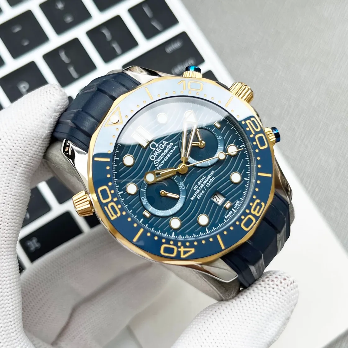 【Customized all-in-one machine】💰1440! The Omega Seamaster series is a hot seller all over the city. It adopts fully automatic imported Citizen 9015 all-in-one mechanical movement, ice blue two-color luminous, and multi-functional five-pin design! Top-grade 316 stainless steel case, soft silicone strap, scratch-resistant and wear-resistant sapphire mirror, men's size 44*13