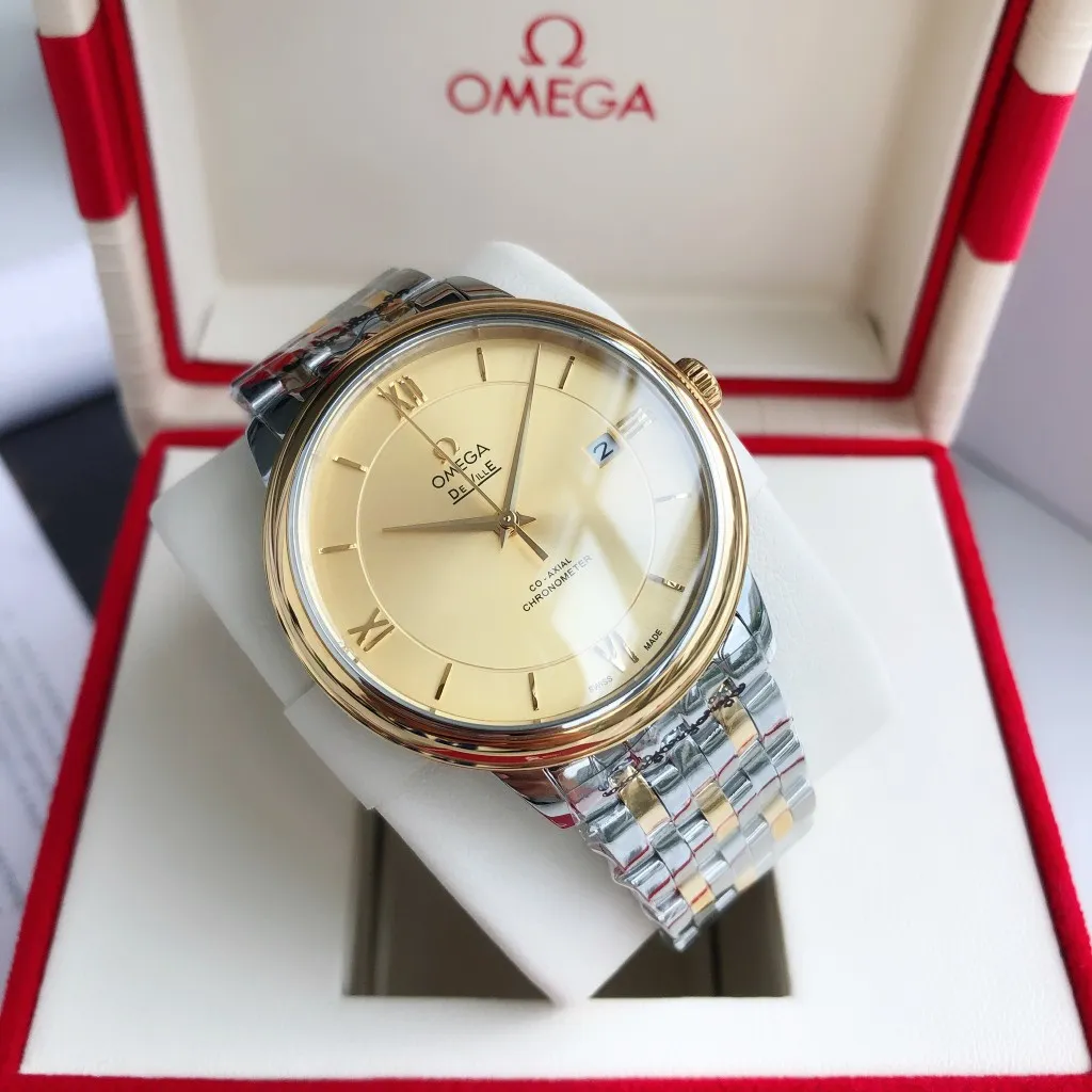 【High-end replica】💰1160! 【Customized all-in-one machine】💰1720! 2023 upgraded blockbuster model - Omega Butterfly De Ville series men's watch [Casual, simple and classic hot model] After the De Ville series was discontinued last year, the factory persisted in adhering to the concept of providing better prices and being more people-friendly. It spent nearly a year strictly controlling and selecting high-quality suppliers of various accessories. Thanks to the strong support of a replica factory, it has worked hard to create today's upgraded and high-quality products at the same price‼ ️ This upgrade uses the same-level lettering from a certain factory, corrects the original synchronous stretch clasp, and passes the factory damage test to ensure excellent quality [Movement] Equipped with zero repair 💯 Brand new Citizen 9015 all-in-one automatic mechanical movement, precise travel time and long-lasting, highly recognized by watch friends [Case] 316L stainless steel case, modified and beautiful body The bottom cover is embossed according to the original synchronized track text. The 39.5mm shell size adheres to the same original details. Curved dial. 100-meter depth waterproof. Scratch-resistant sapphire mirror. [Bracelet] Use 316L stainless steel bracelet with original folding stretch buckle of the same material or calfskin strap. This picture is a real shot of a customized all-in-one machine!