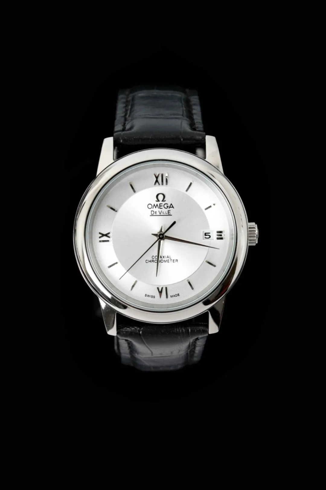 [Foreign Trade Import] 💰870 Omega Diefei series is comprehensive! A must-have for successful business people. Strengthened in all aspects and more perfect details. Top-grade 316L stainless steel. Calf leather belt imported from Germany. Swiss sapphire glass. Diameter 41mm. Thickness 10mm. Suitable for collection and gift giving. Friends who like Omega, hurry up and get it.