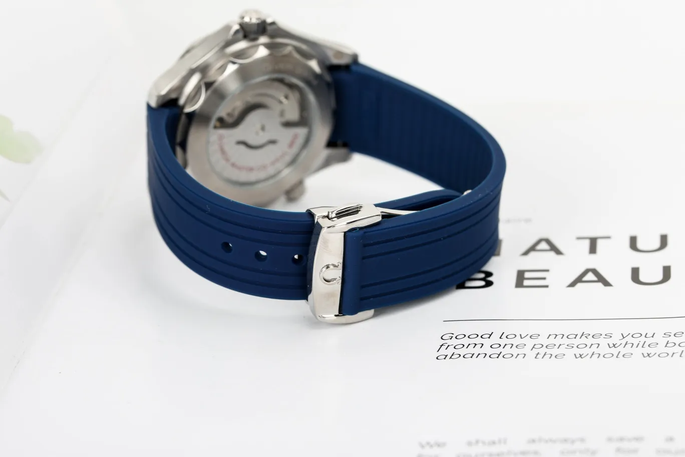 [Foreign trade import] 💰970 Li Xian's same style 🖤 Summer love 🐛 Put on the watch and enjoy the cool blue ❄️Omi Seamaster watch series 👴🏻 Breathable and refreshing tape is a must-have in summer 💋 Equipped with ceramic ring with luminous dice, luminous hands 🖤 Original buckle, fully automatic machinery, 42mm 💙 High quality, high quality 👴🏻